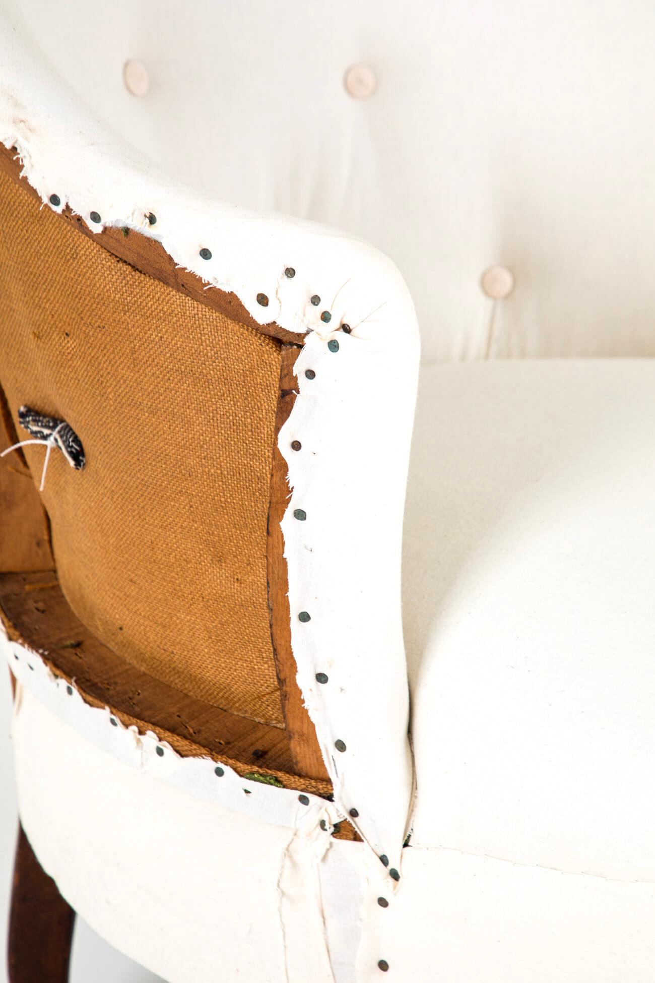 Pequeña silla inglesa victoriana deconstruida para el dormitorio en venta 3