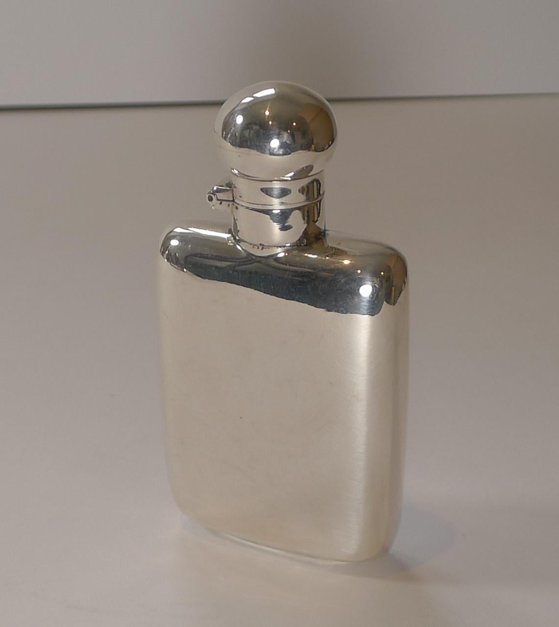 Late Victorian Small English Victorian Silver Spirit Flask / Hipflask, 1897