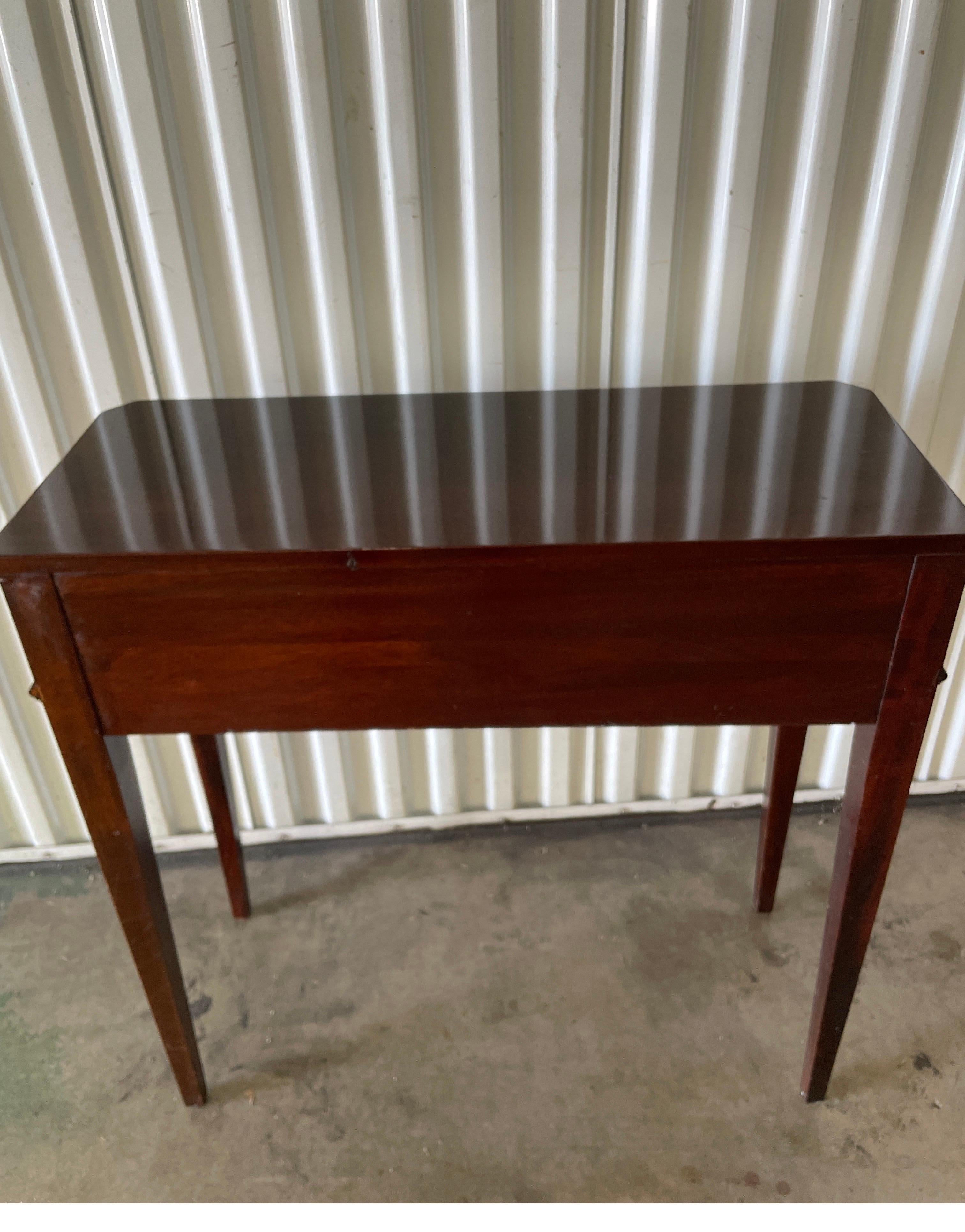 Small Entryway Mahogany Console Table For Sale 2