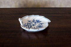 Small Epergne, Meissen Porcelain with blue ornaments, circa 1930-1940