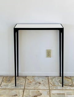 Consola pequeña de hierro forjado y pergamino "Esquisse" de Design Frères