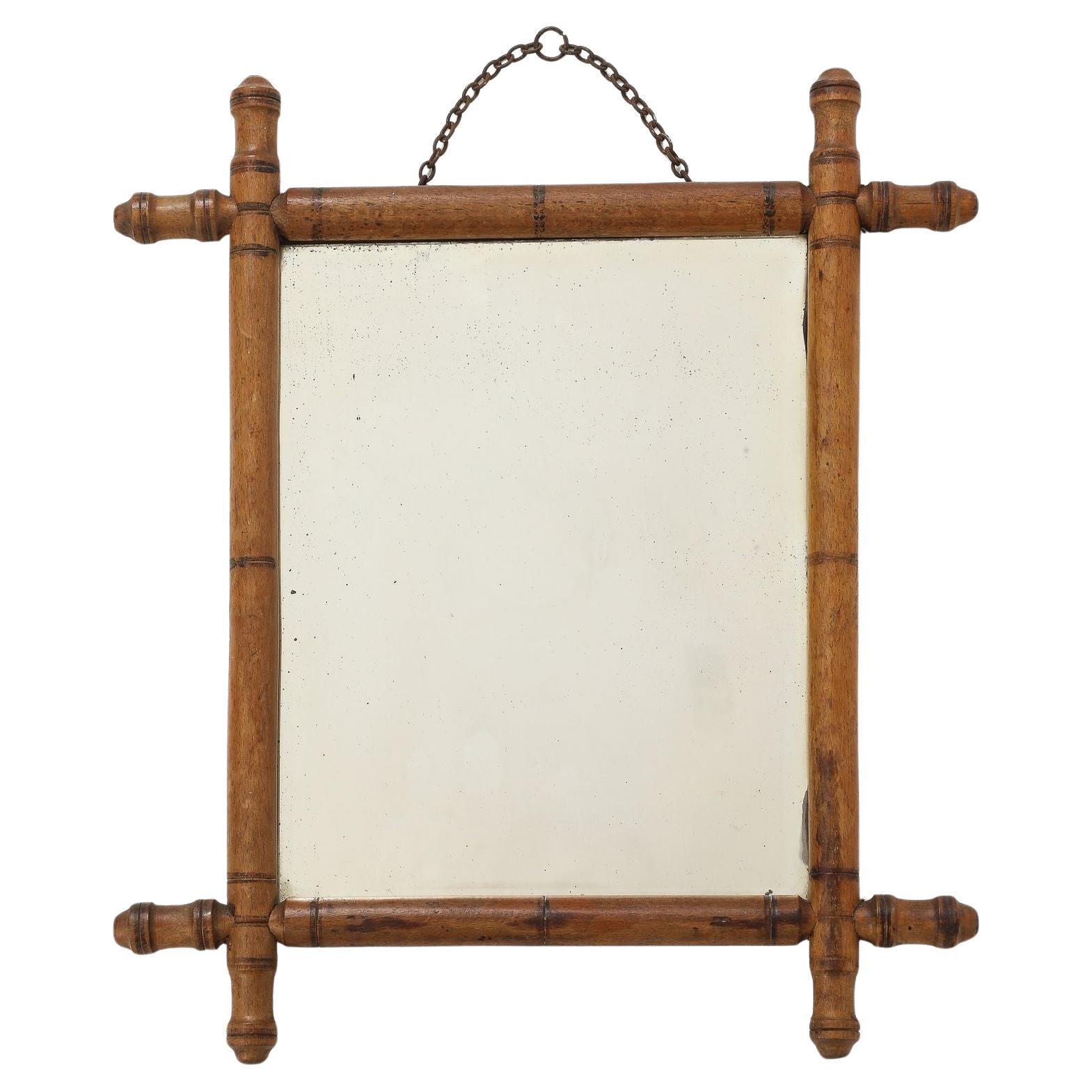 Espejo pequeño con marco tallado de imitación de bambú, Inglaterra Años 40