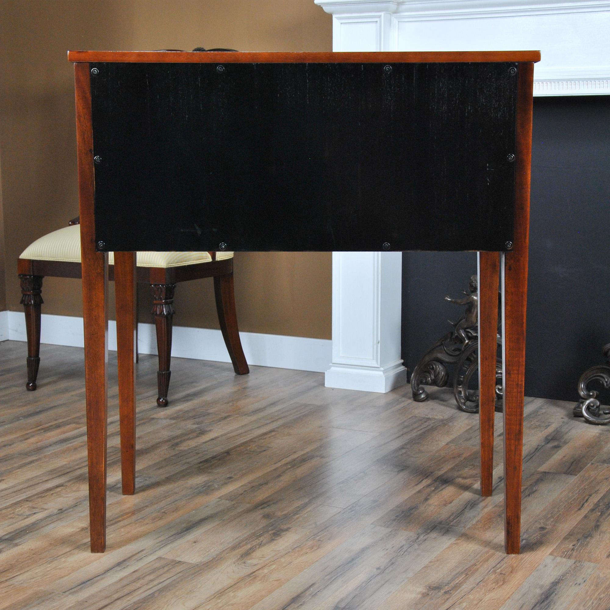 Small Federal Mahogany Sideboard  In New Condition For Sale In Annville, PA