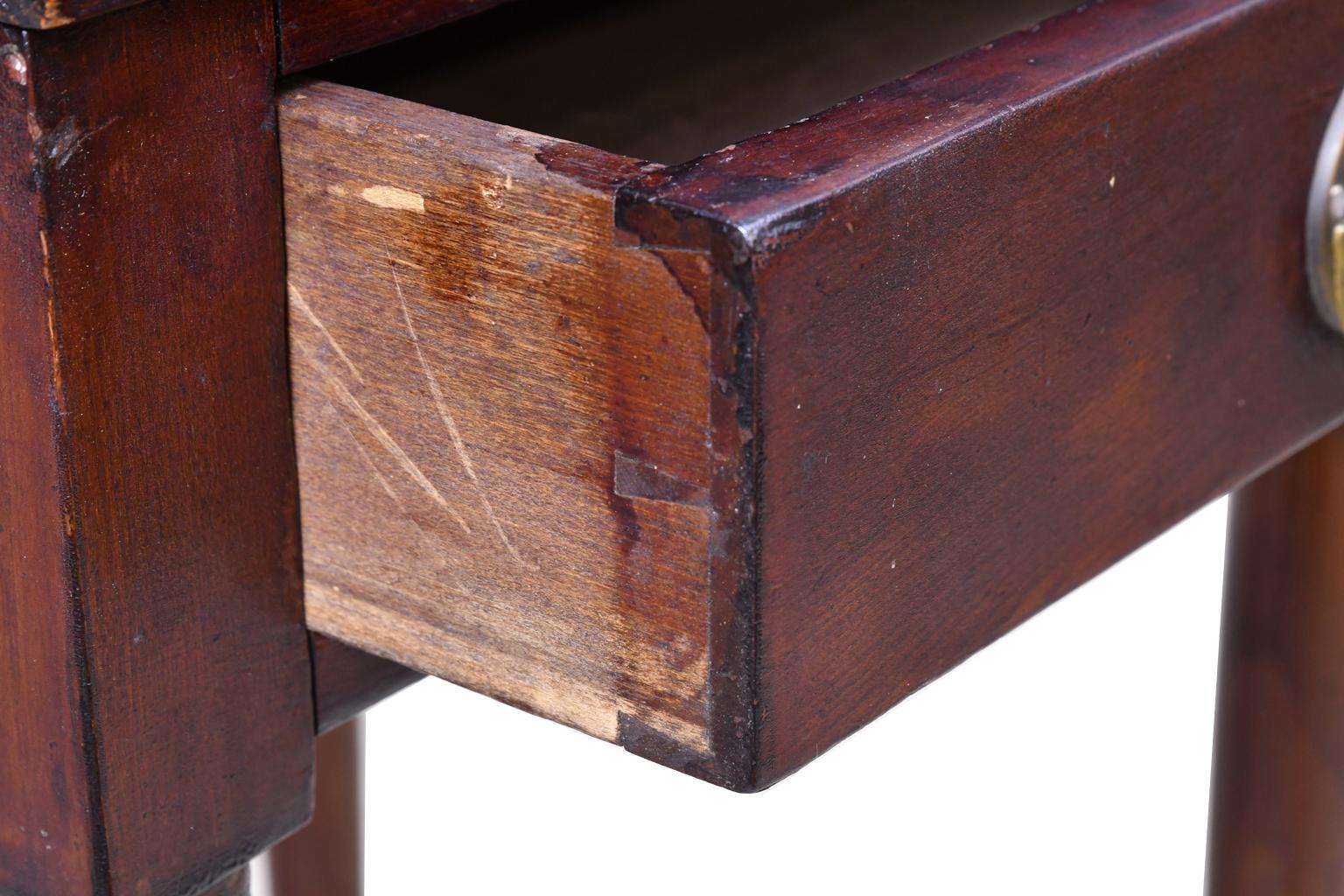 Small Federal or Sheraton Nightstand in Mahogany, circa 1800 6