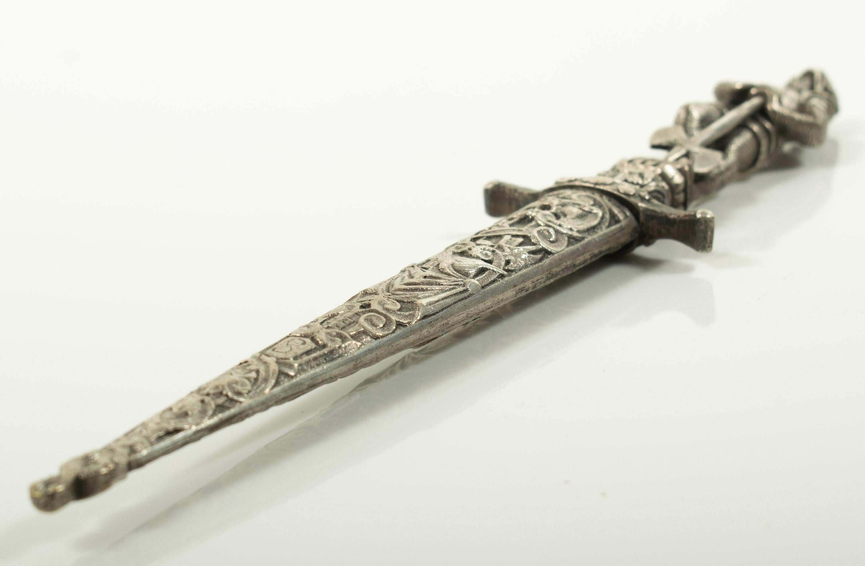 Figuraler romantischer Dagger des späten 19. Jahrhunderts im Angebot 2