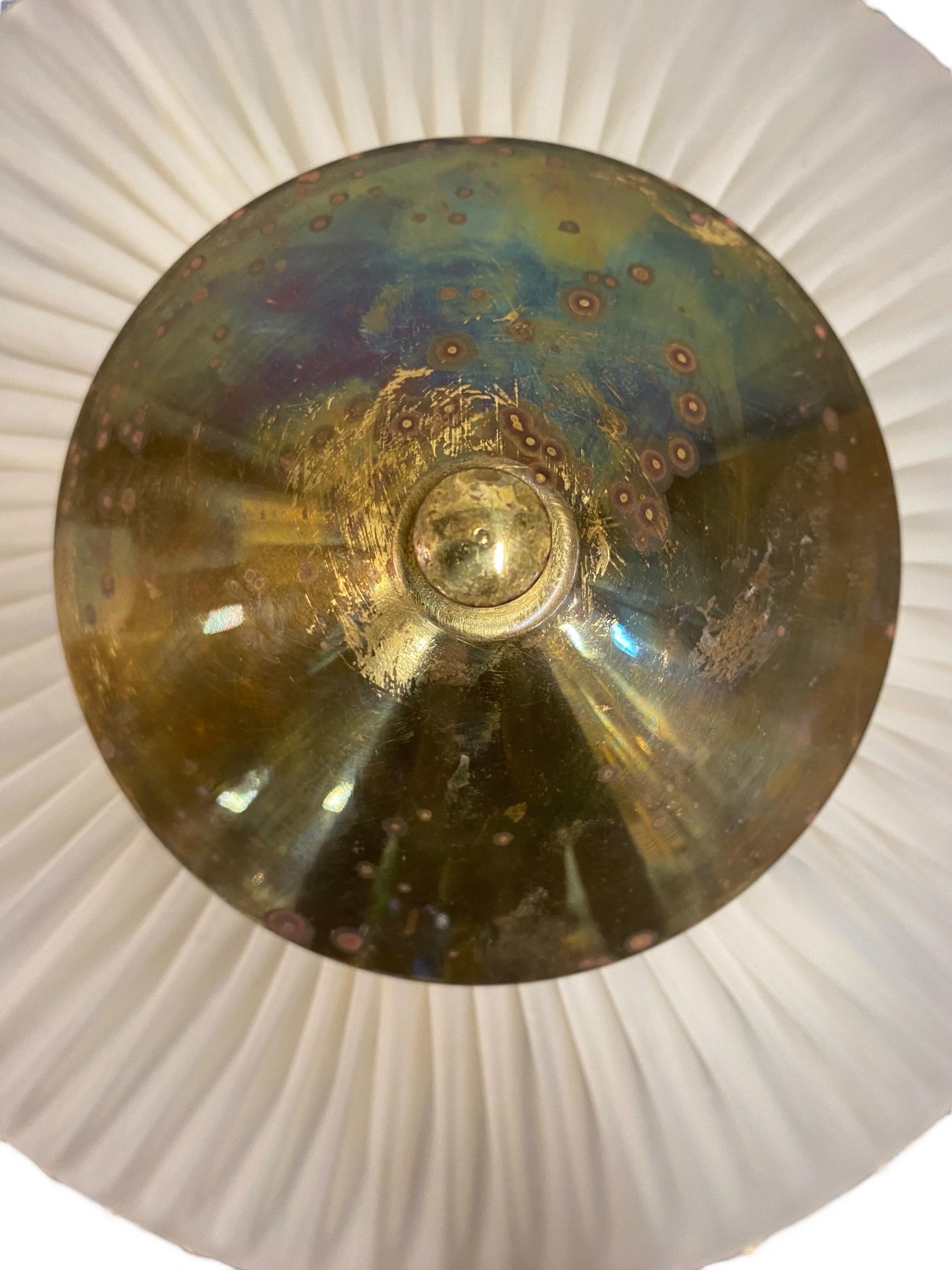Metallo Piccola lampada da incasso finlandese Model 1241 in ottone e tessuto sintetico, Valinte 1950 in vendita