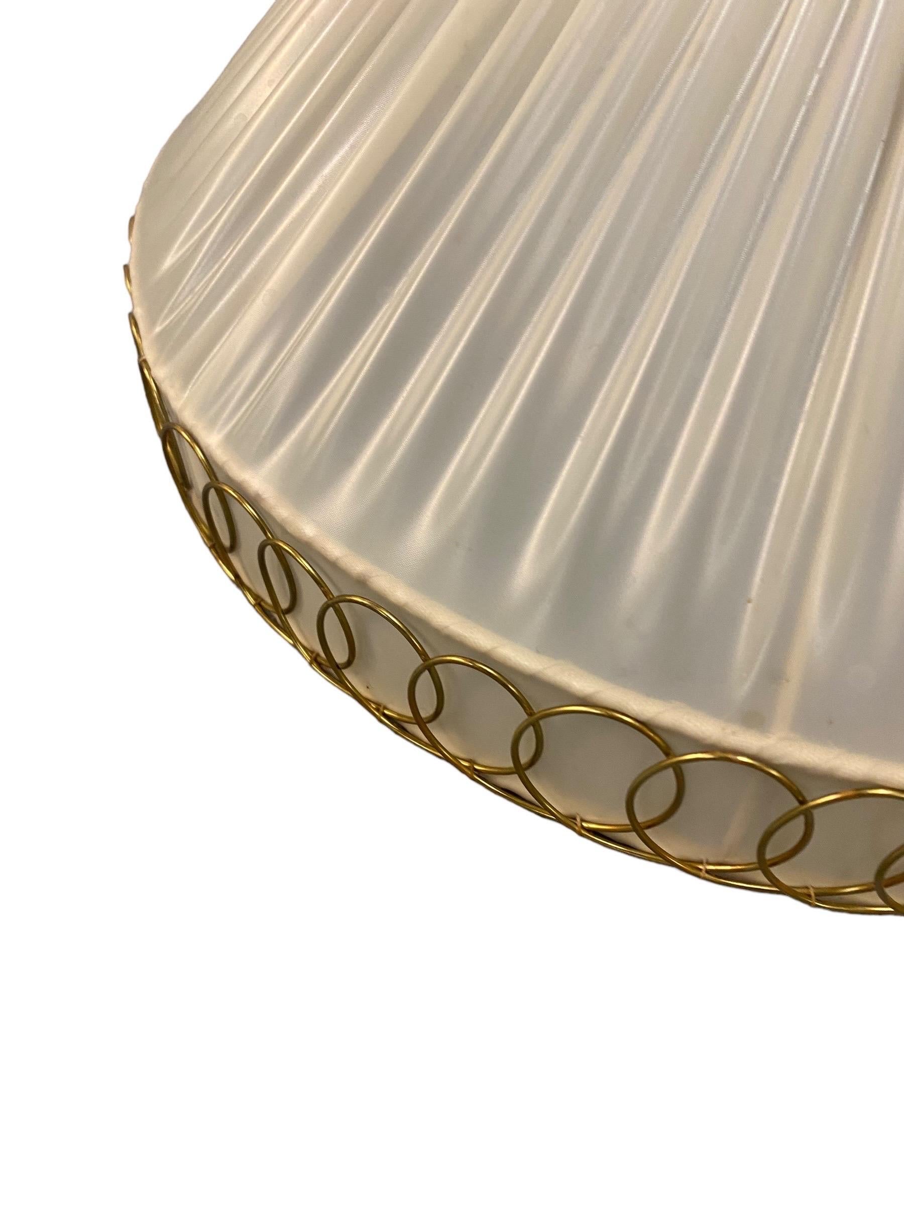 Piccola lampada da incasso finlandese Model 1241 in ottone e tessuto sintetico, Valinte 1950 in vendita 1