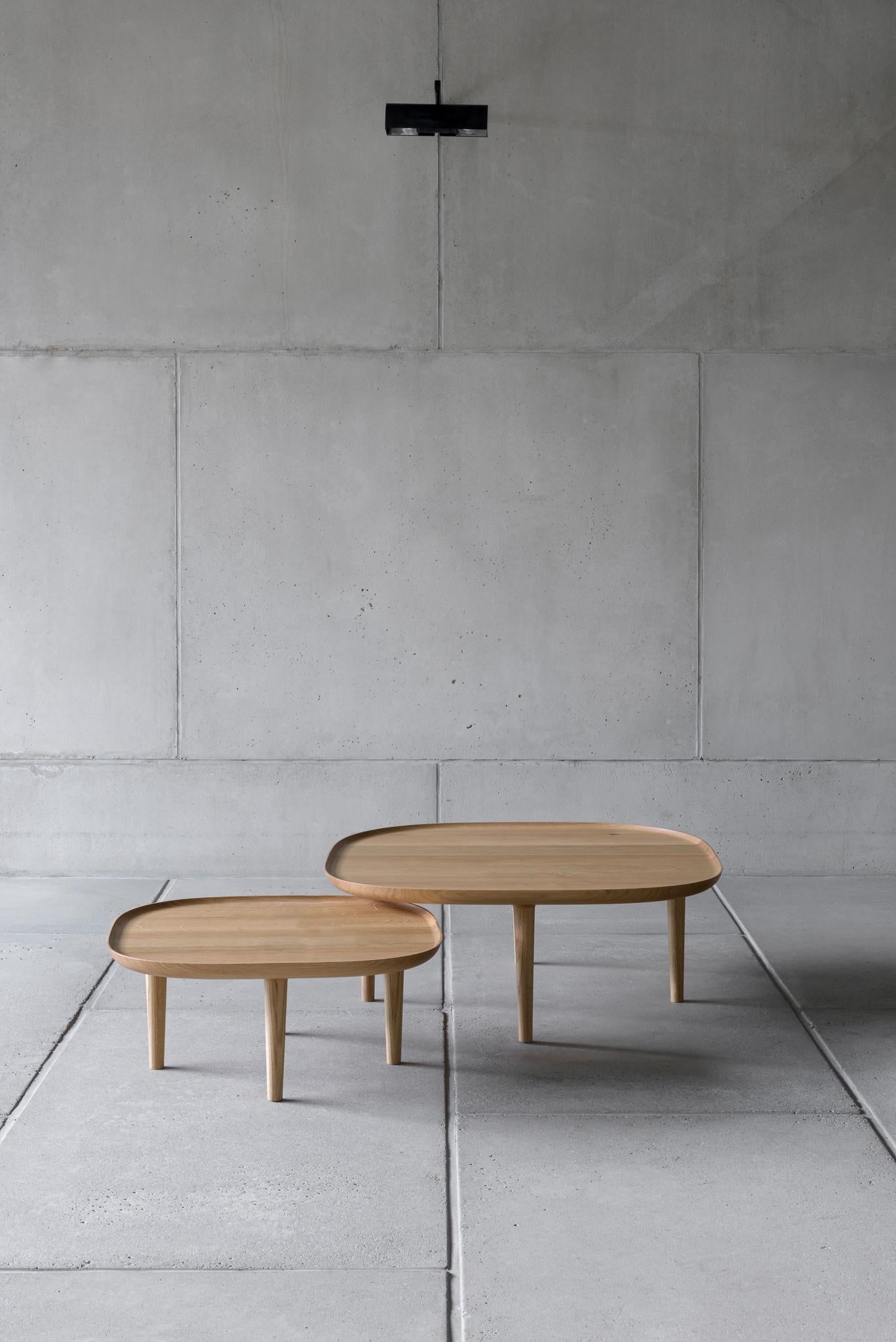 Scandinavian Modern Fiori Table 65 in Oak by Poiat For Sale