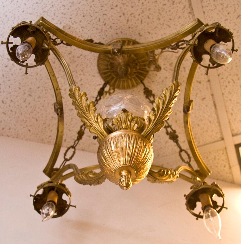 Small 5 light gilt bronze Louis XV style chandelier
Stock Number: L321