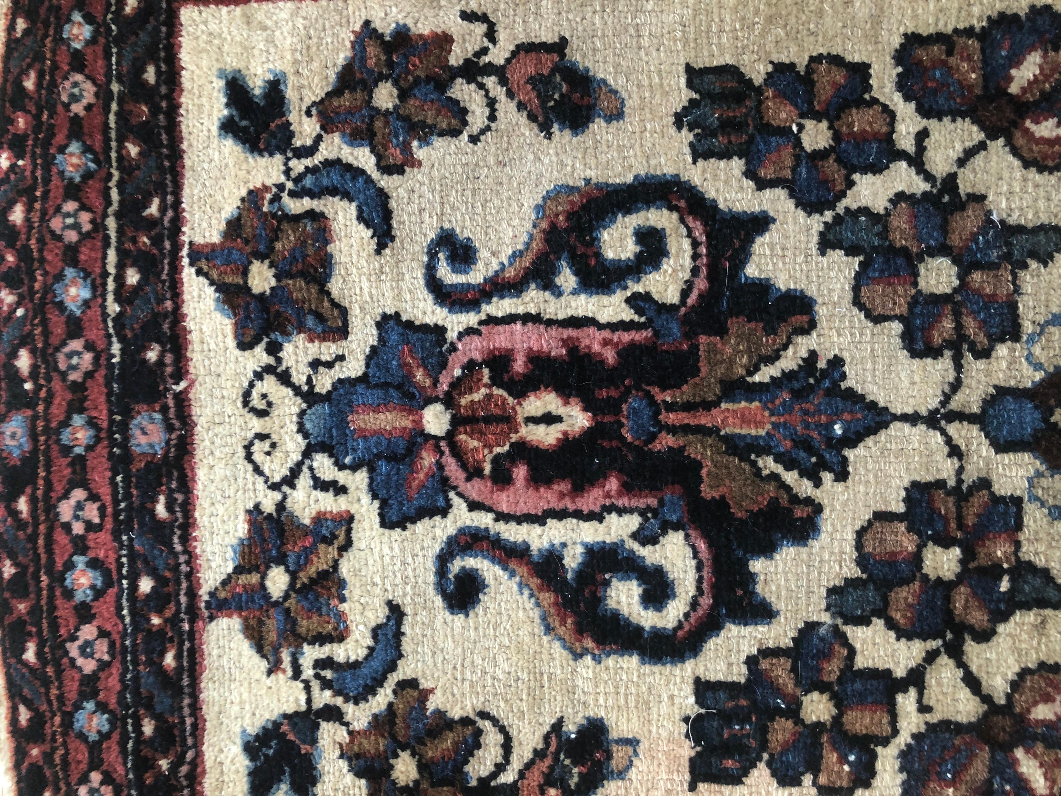 20th Century Small Floral Persian Rug Fine Wool For Sale