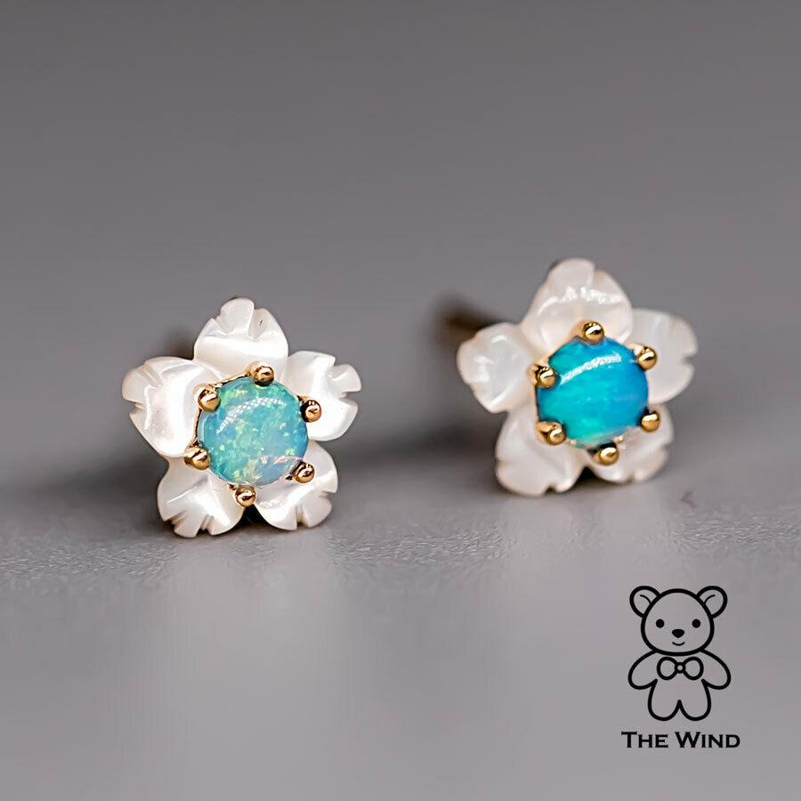 Small Flower Australian Solid Opal & Mother of Pearl Stud Earrings 18K Yellow Go In New Condition For Sale In Suwanee, GA