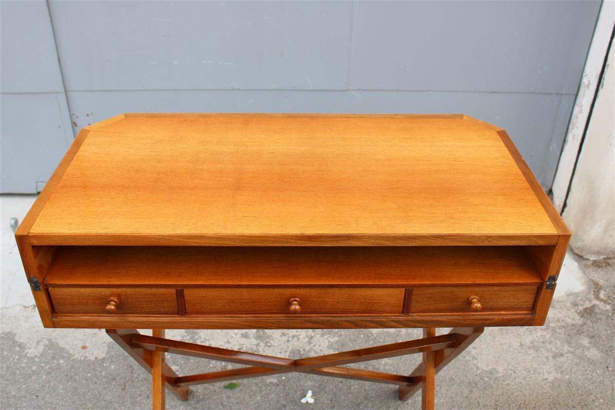 Small Folding Desk Cantieri Carugati Gianfranco Frattini 1959 in Italian Walnut For Sale 4