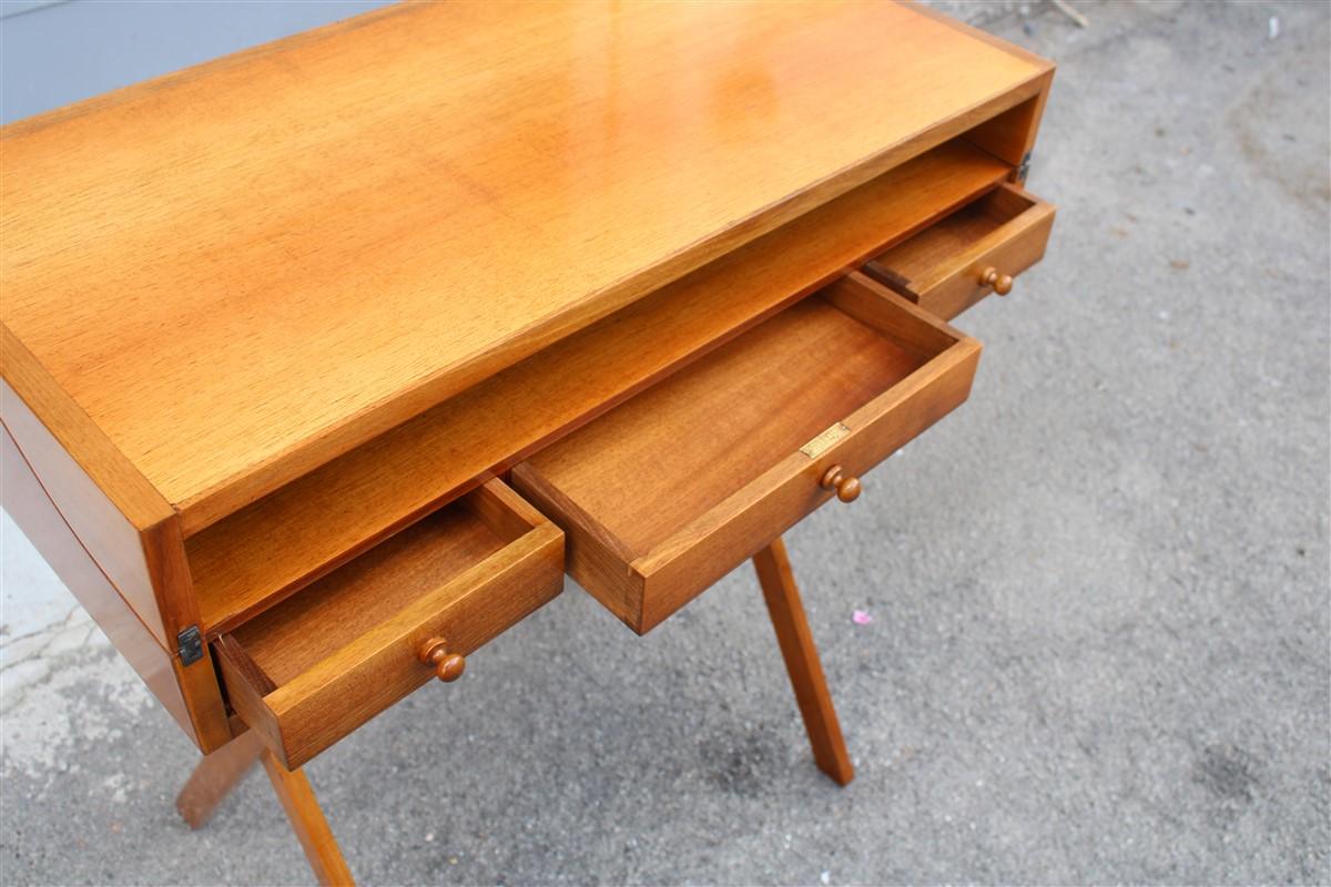 Small Folding Desk Cantieri Carugati Gianfranco Frattini 1959 in Italian Walnut For Sale 6