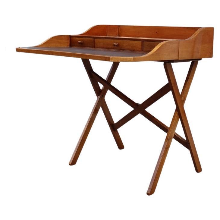Escritorio plegable pequeño Cantieri Carugati Gianfranco Frattini 1959 en nogal italiano