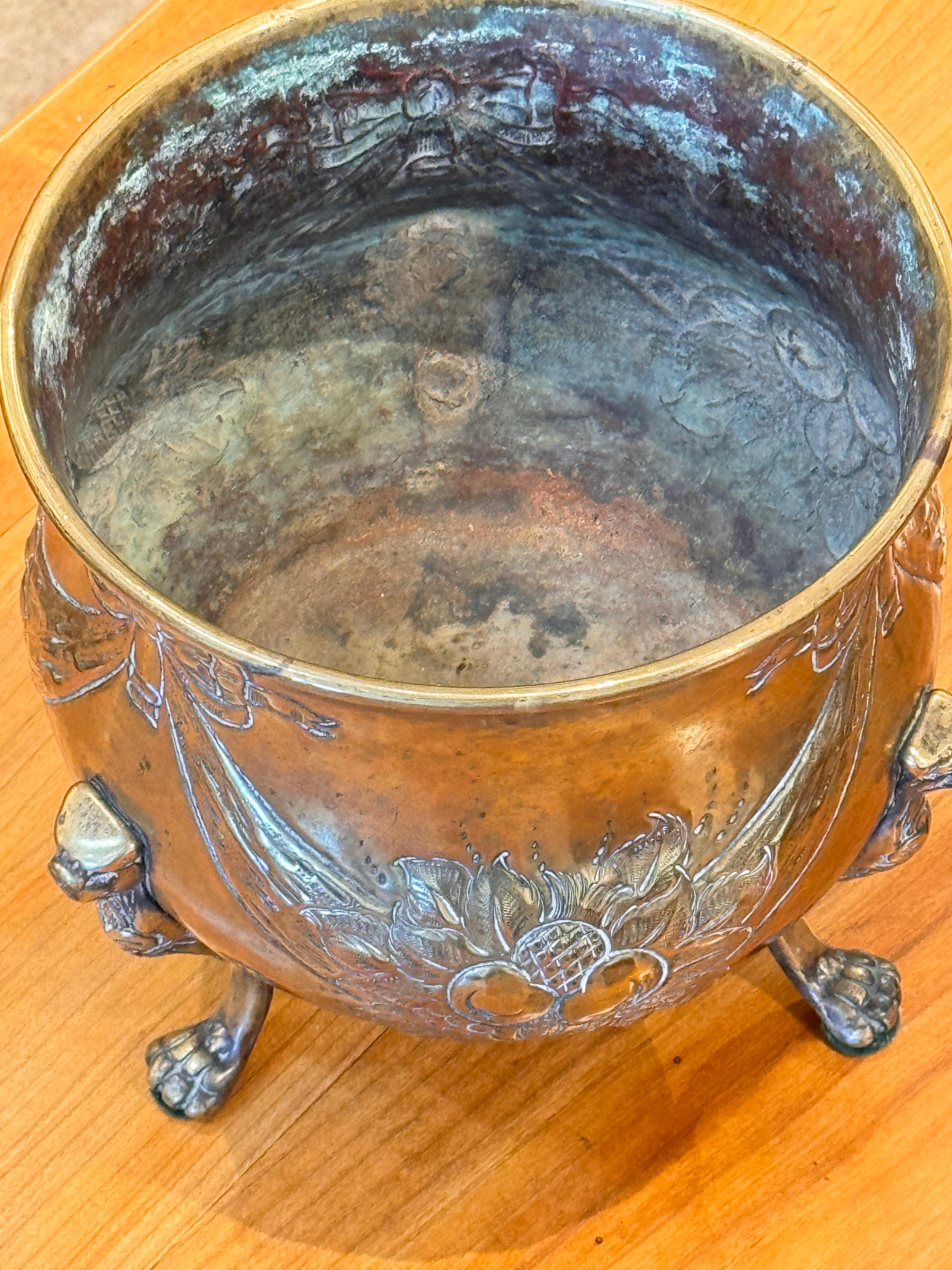 Small Footed Brass Planter With Bows and Fruit Motif In Good Condition For Sale In Charlottesville, VA