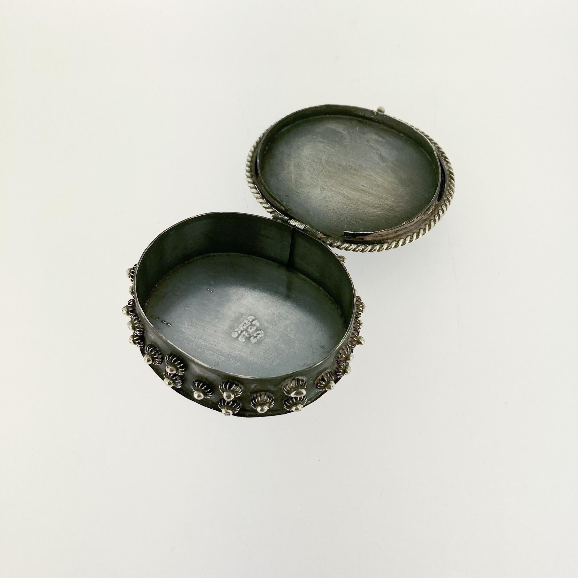 Kommode oder Tischschachtel aus mexikanischem Sterlingsilber und Malachit mit Fuß im Zustand „Gut“ im Angebot in Philadelphia, PA