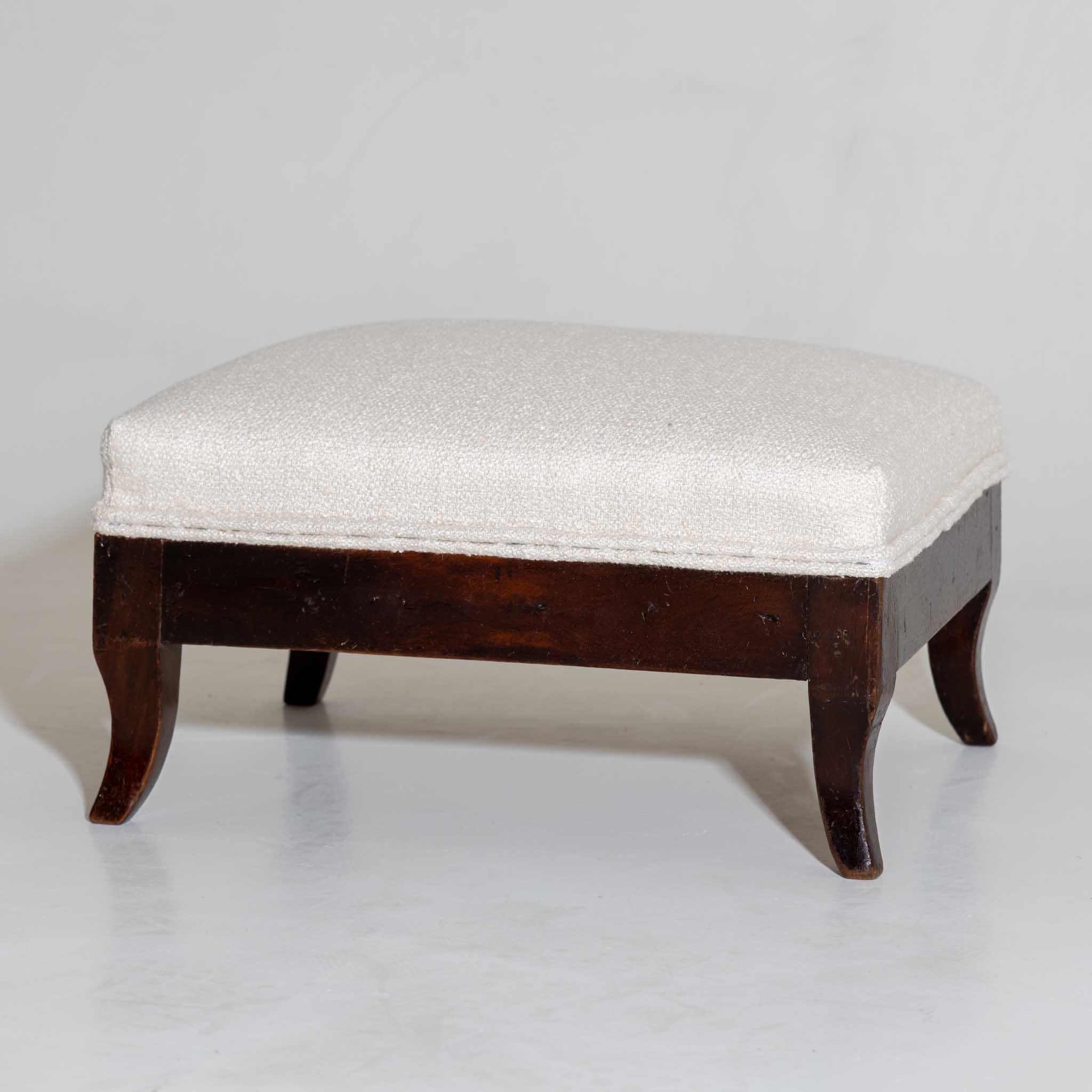 Small Footstool, 19th Century In Good Condition For Sale In Greding, DE