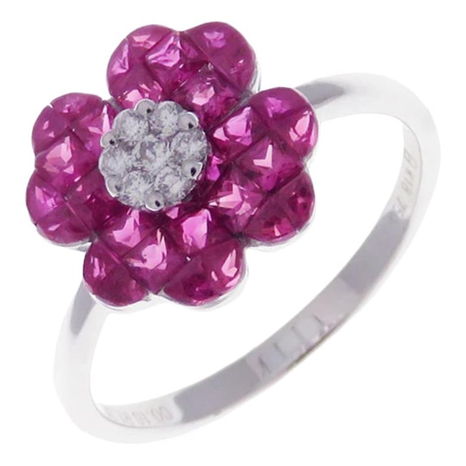 Modern Small Four-Leaf Ruby Invisible Earring Ring Set For Sale