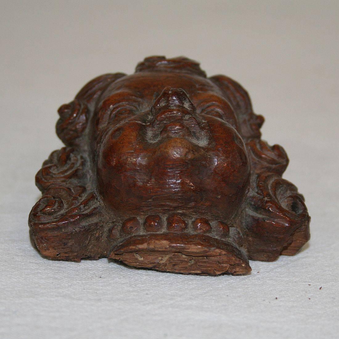 Small French 17th-18th Century Baroque Carved Wooden Angel Face 6