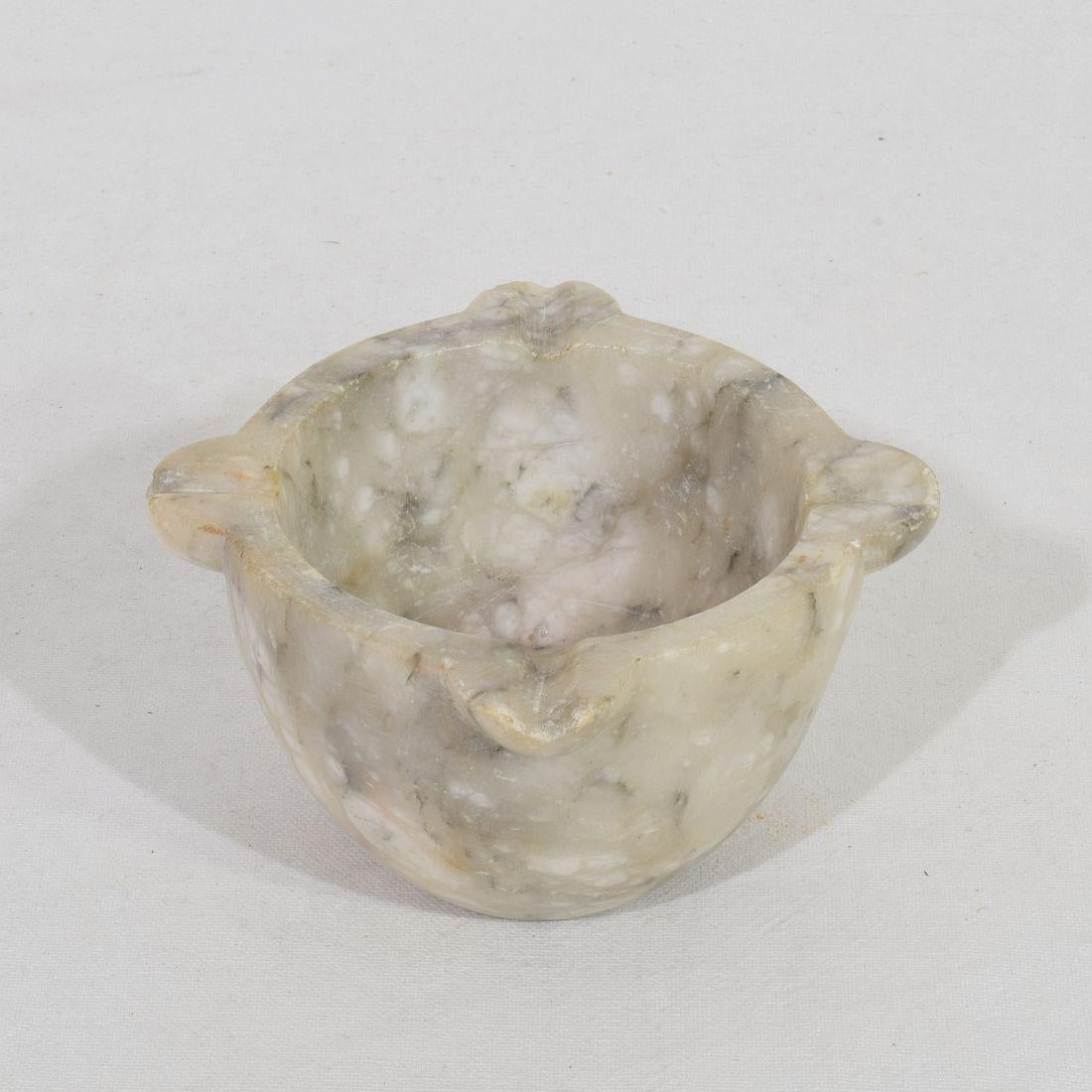 Small French 18th-19th Century Alabaster Mortar For Sale 2