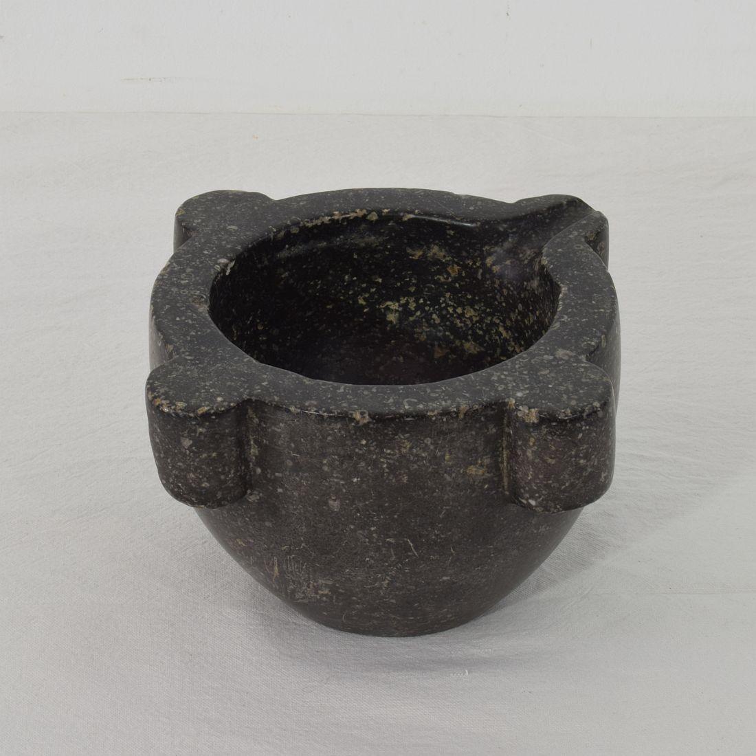 Small French 18th-19th Century Black Marble Mortar 2
