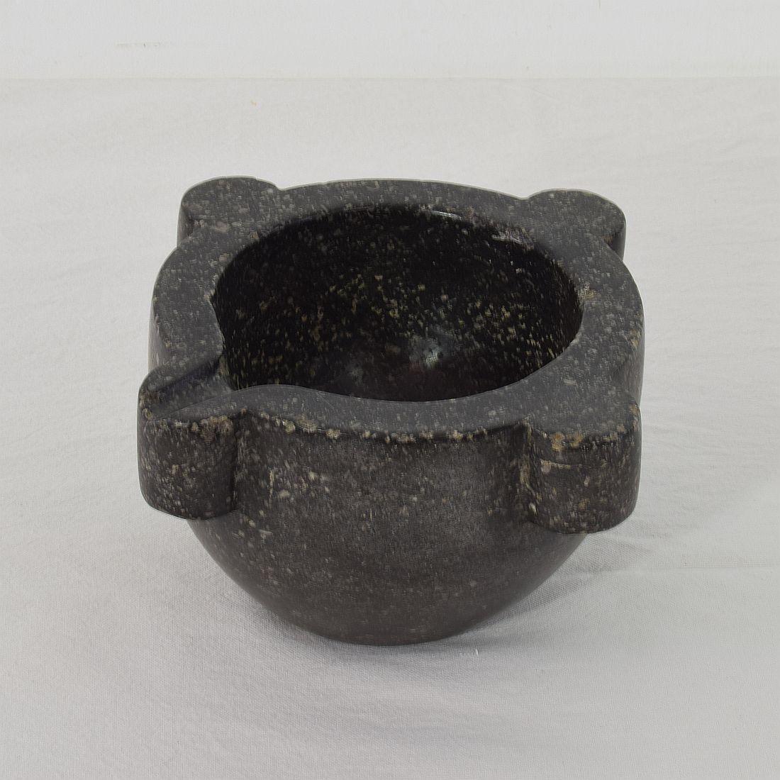 Small French 18th-19th Century Black Marble Mortar 4
