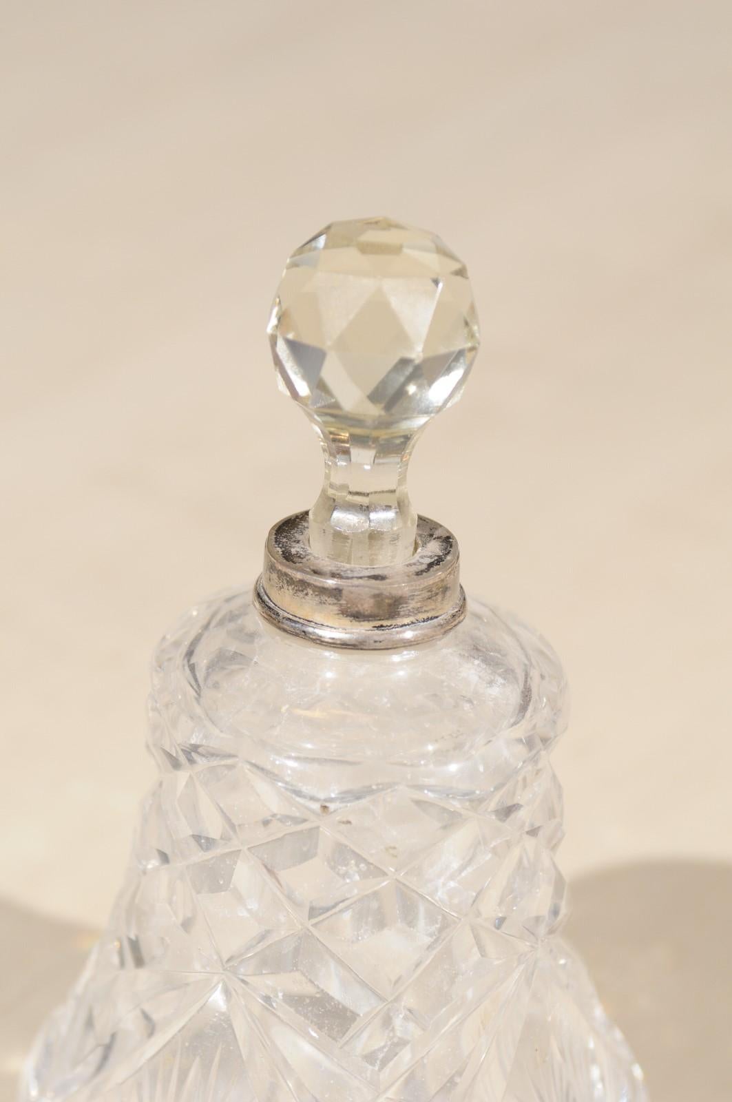 Small French 1920s Crystal Toiletry Bottle with Silver Neck and Diamond Motifs For Sale 1