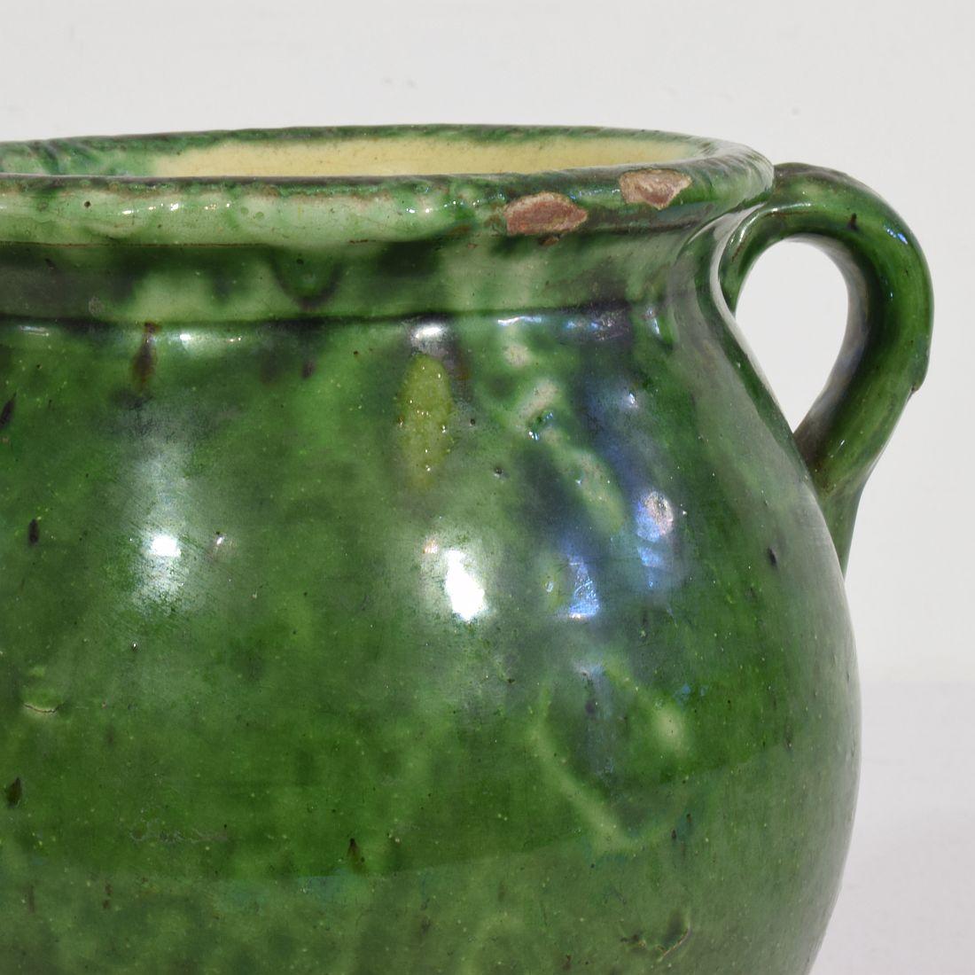 XIXe siècle Petite jarre française du 19e siècle en céramique à glaçure verte