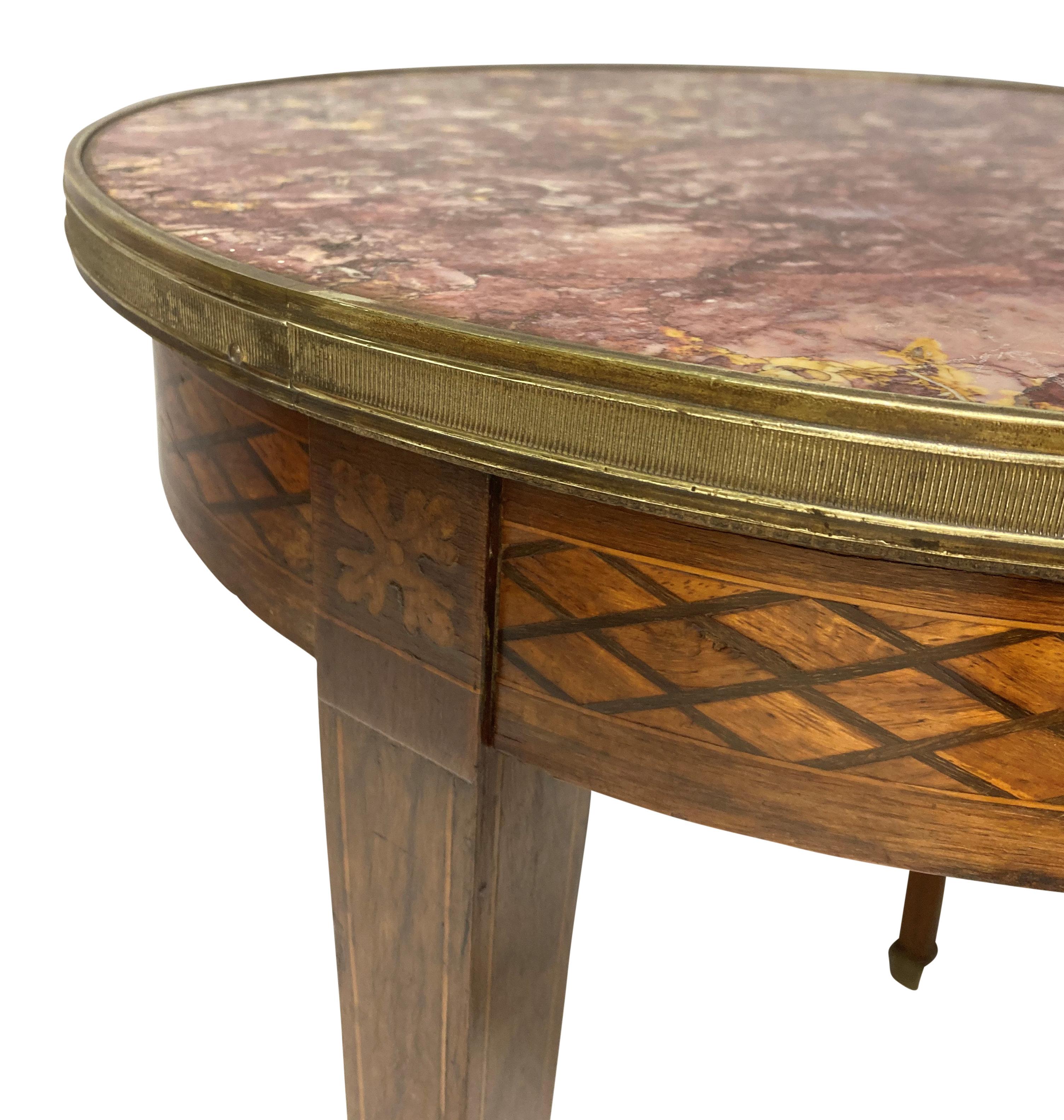 Small French 19th Century Gueridon Table For Sale 1