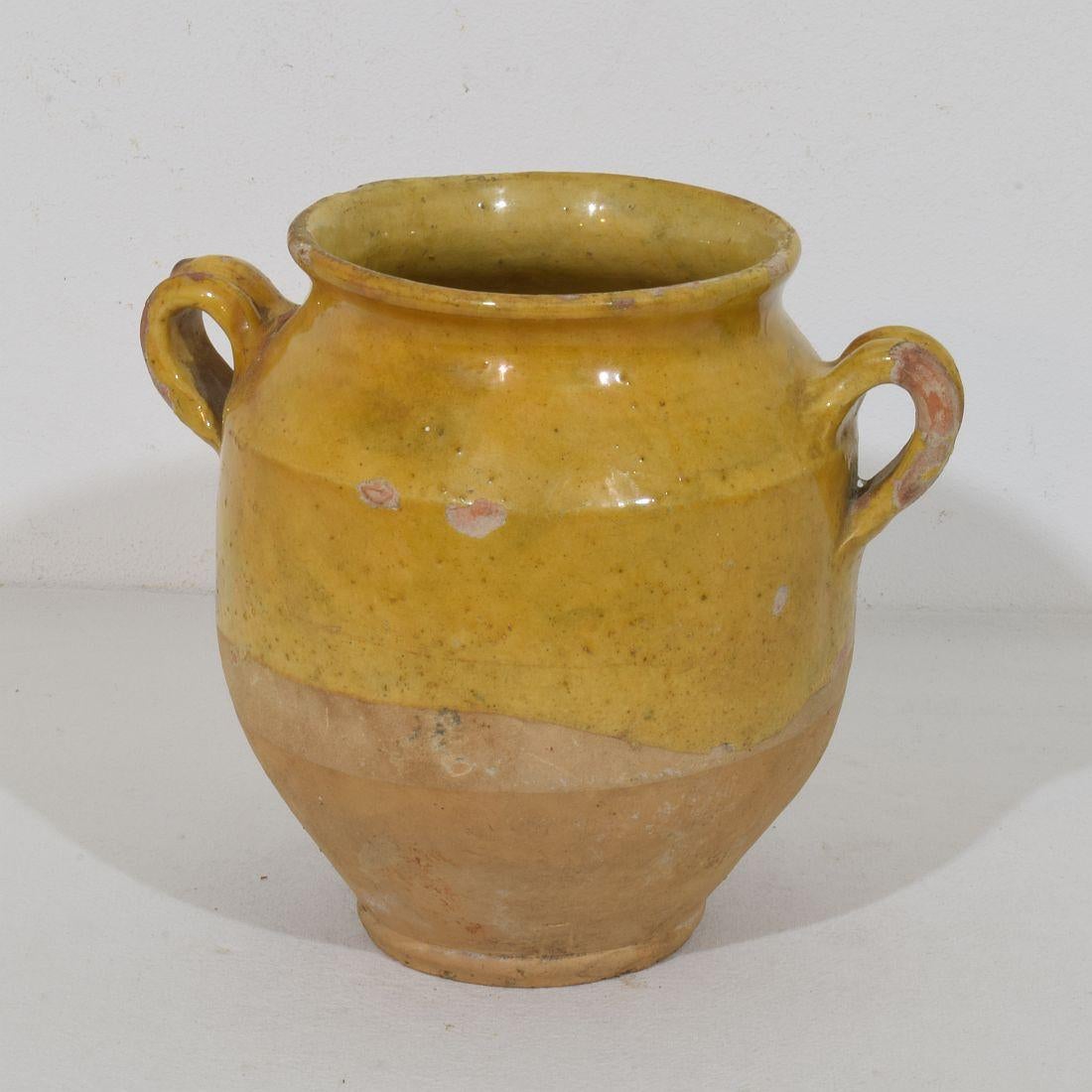 Vernissé Petite jarre à confit française du 19ème siècle en céramique à glaçure jaune en vente