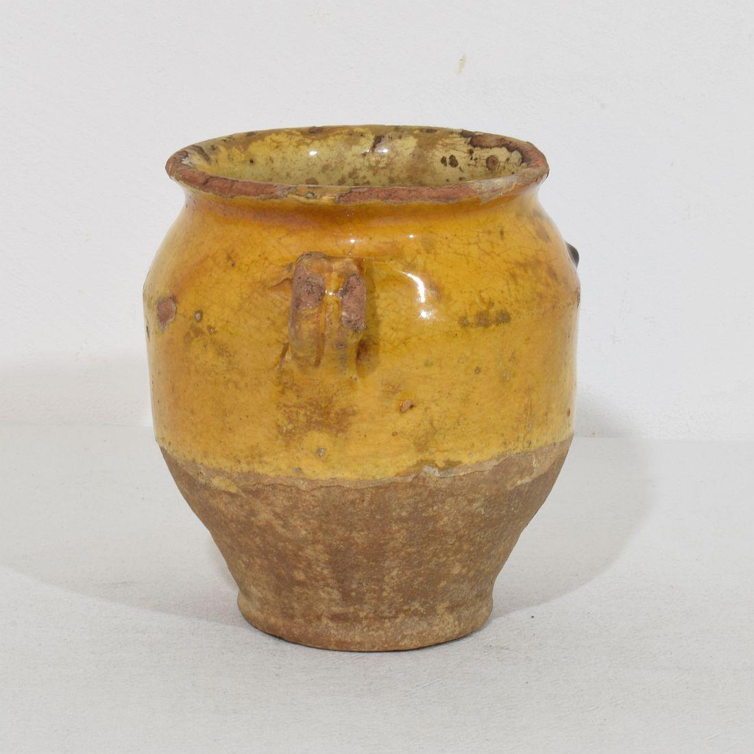 Petite jarre à confit française du 19ème siècle en céramique à glaçure jaune Bon état - En vente à Buisson, FR