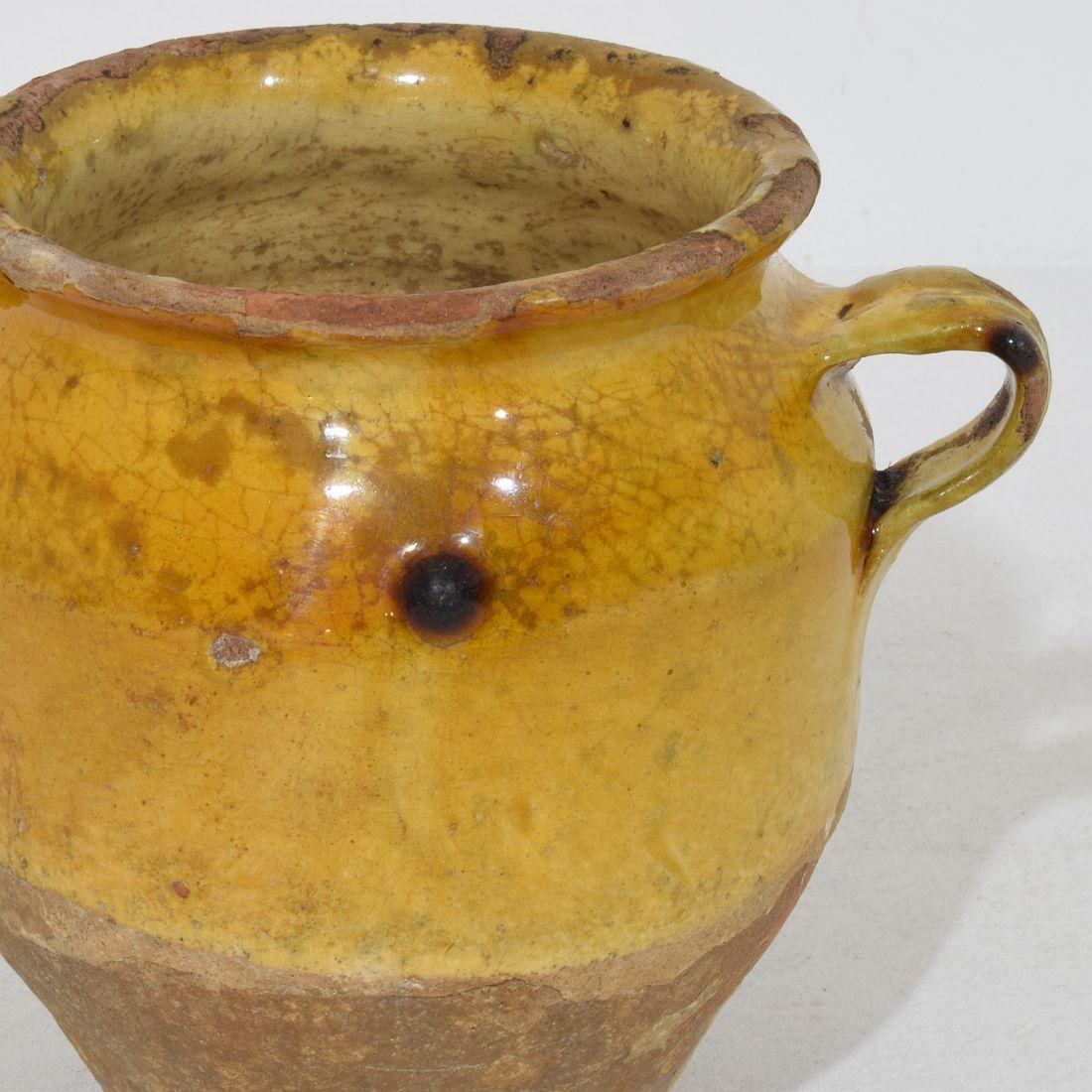 XIXe siècle Petite jarre à confit française du 19ème siècle en céramique à glaçure jaune en vente
