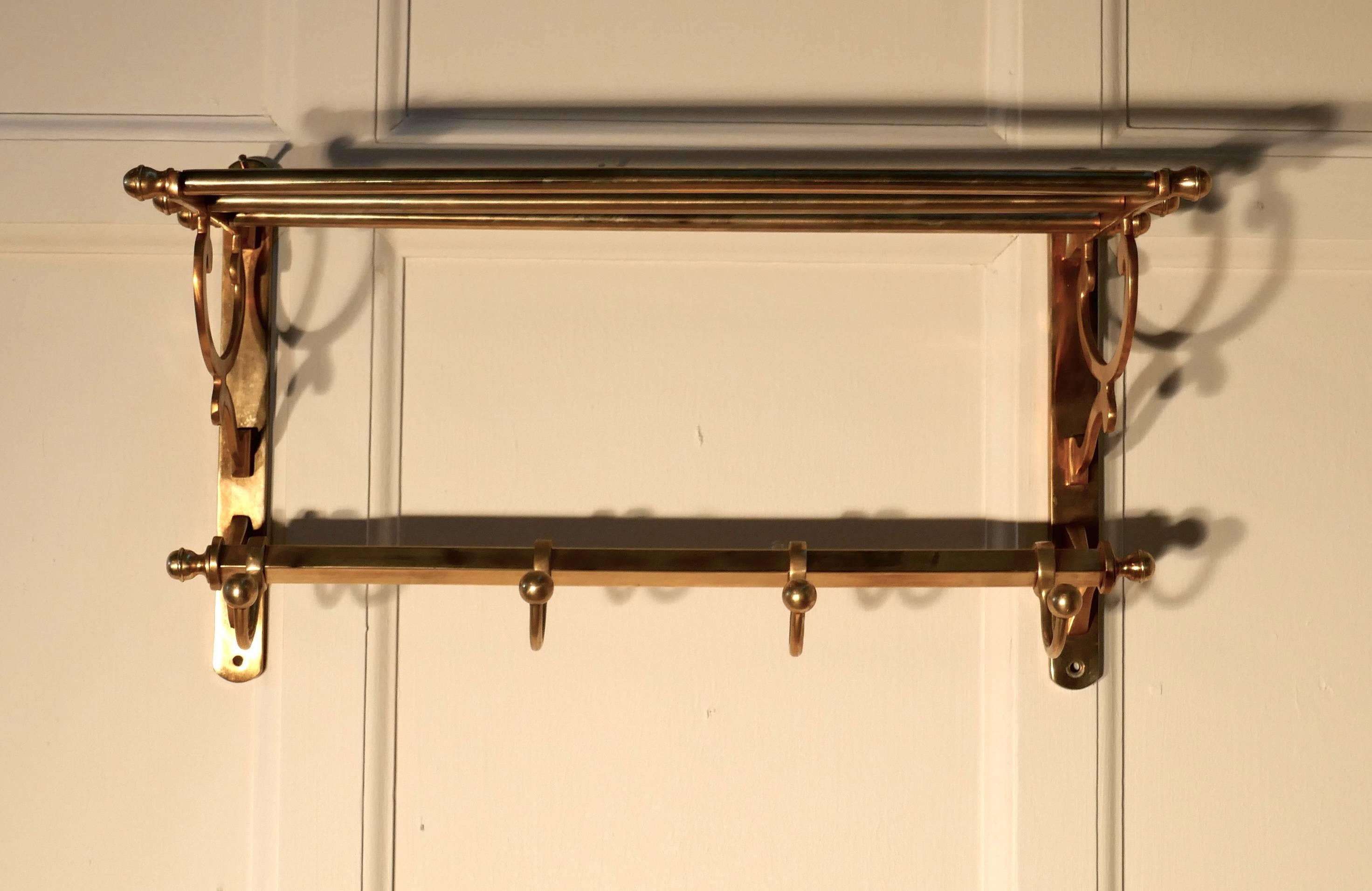 Small French Art Deco Brass Hat and Coat Rack, Pullman Railway Train Style In Good Condition In Chillerton, Isle of Wight