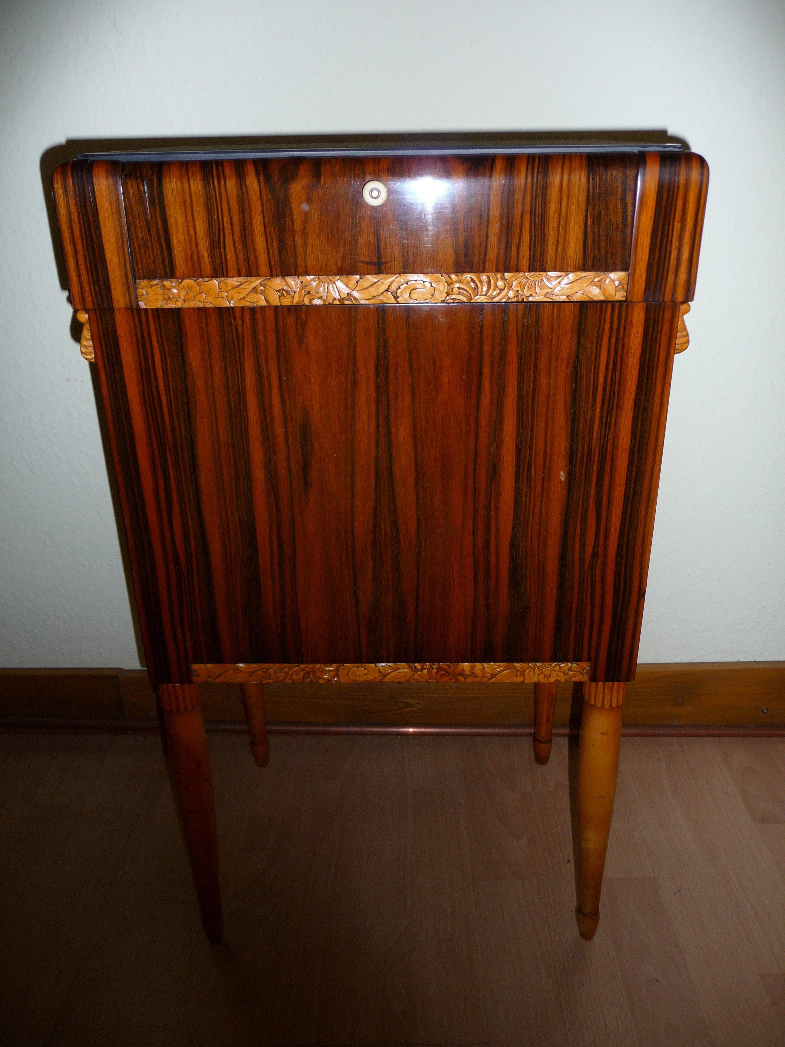 Small French Art Deco Cabinet in the Style of Paul Follot For Sale 5