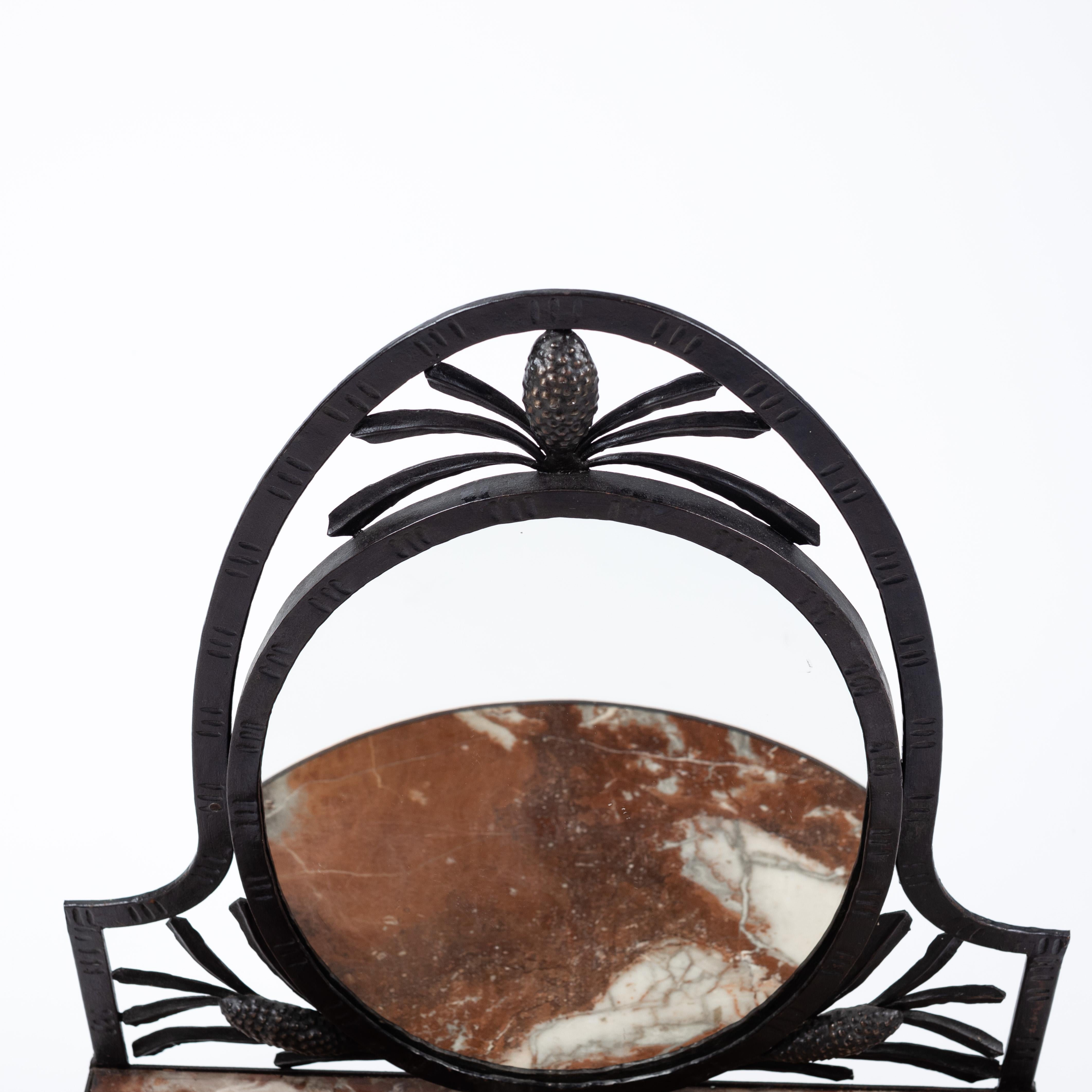 Small French Art Déco Wall Mounted Forged Iron Console Table with Mirror, 1920s In Good Condition In Salzburg, AT