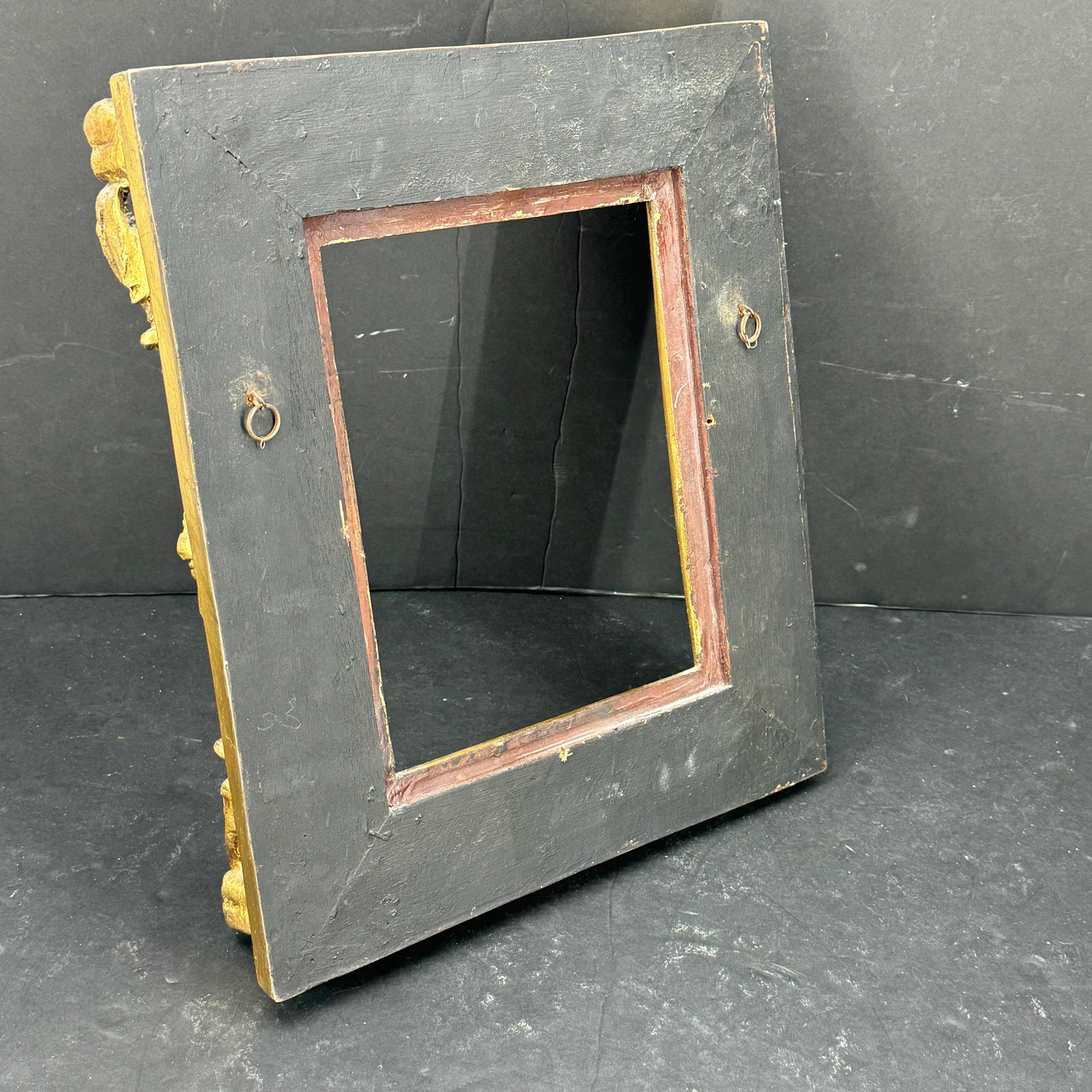 Small French Art Frame In the Style of Rococo Rectangular Gold Gilded For Sale 3