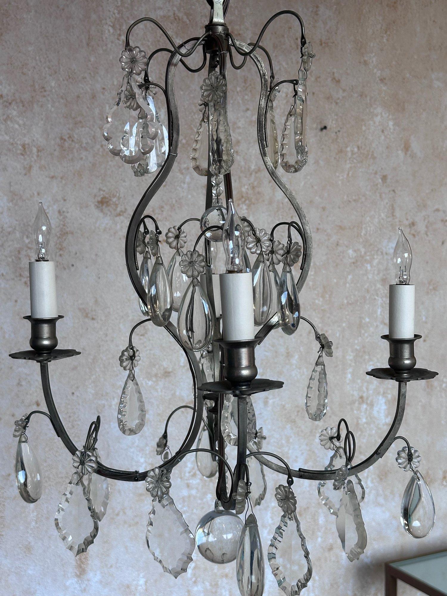 Small French Chandelier with Glass Pendants and Decorations For Sale 5