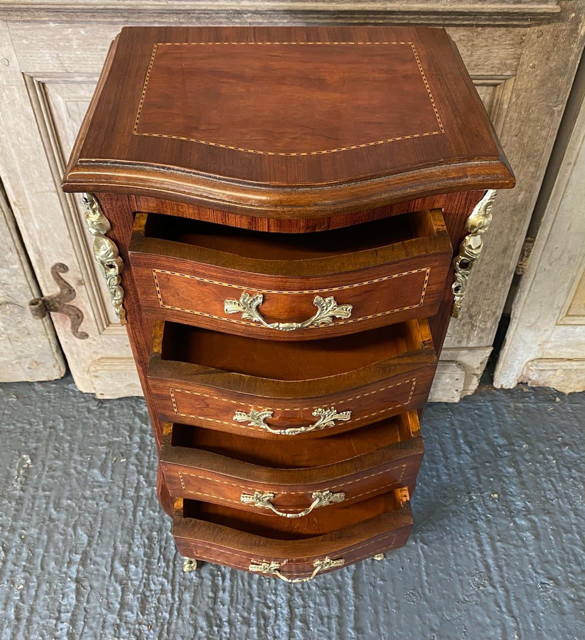 Small French Chest of Drawers For Sale 1