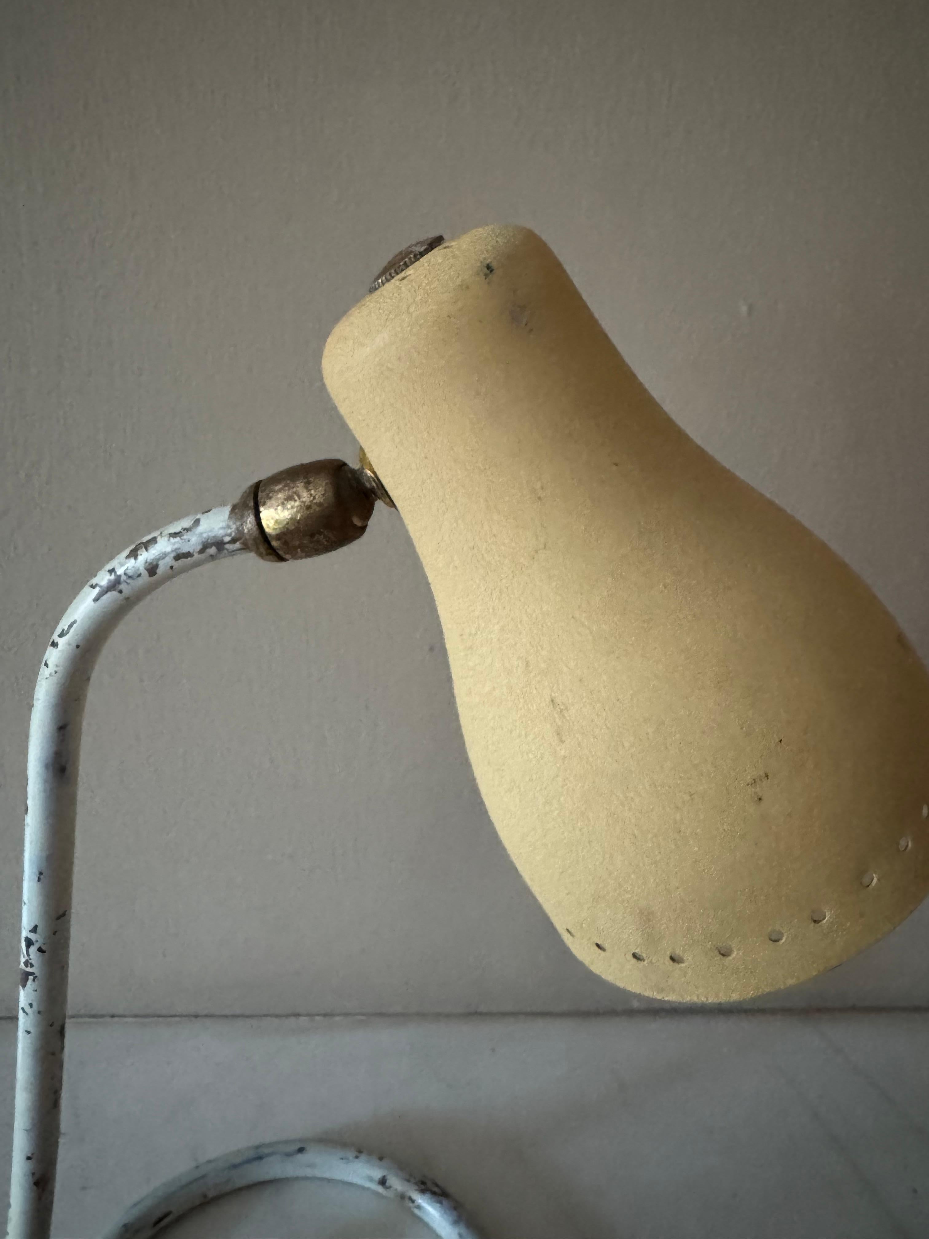 Small French cocotte desk lamp For Sale 2