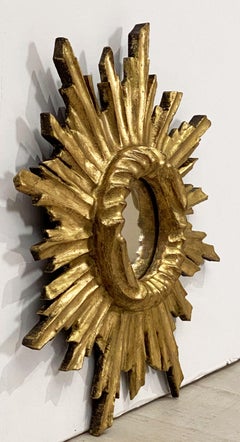 Small French Gilt Starburst or Sunburst Mirror (Diameter 11)