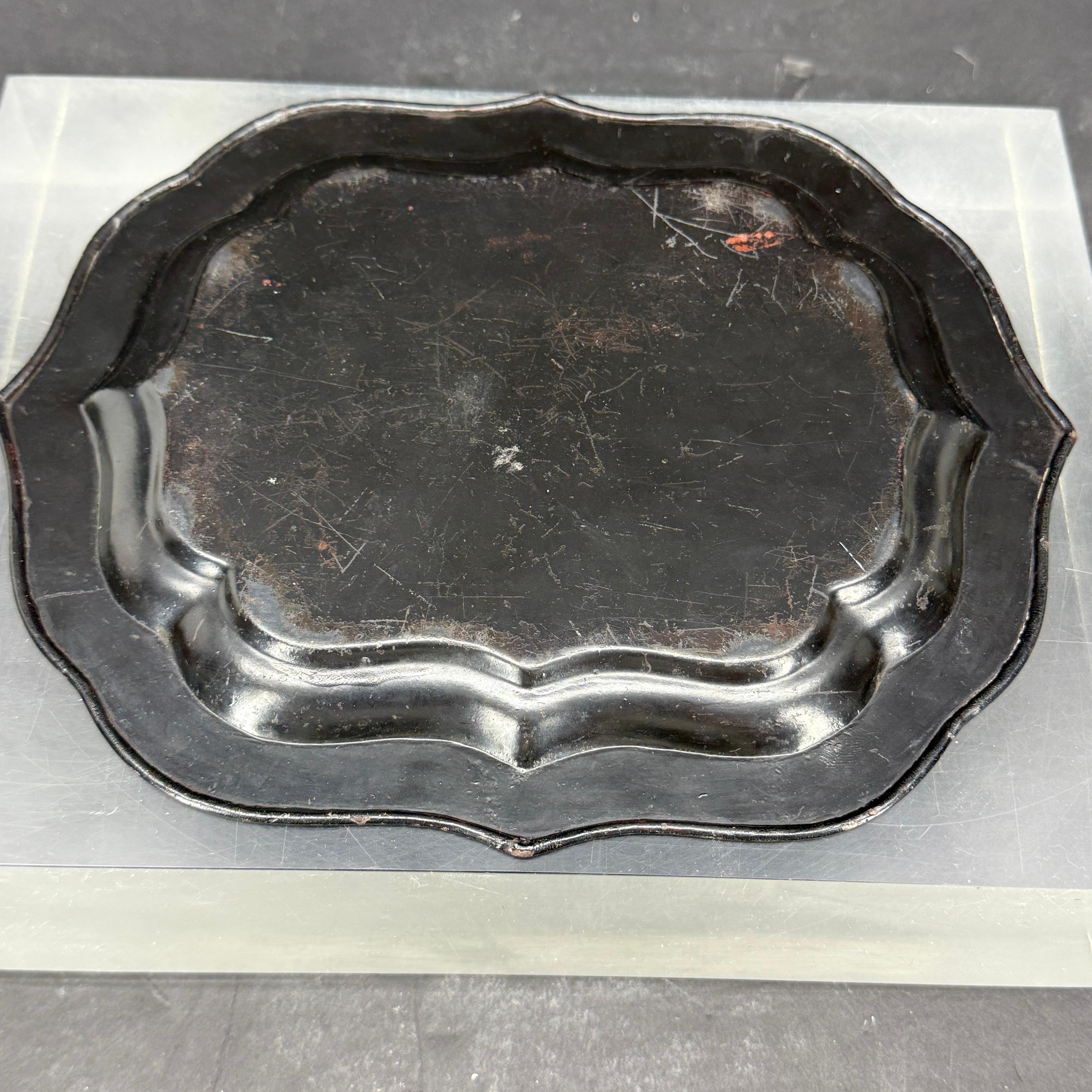 Kleine Französisch Hand gemalt Toleware Metalltablett mit Vogel im Angebot 1