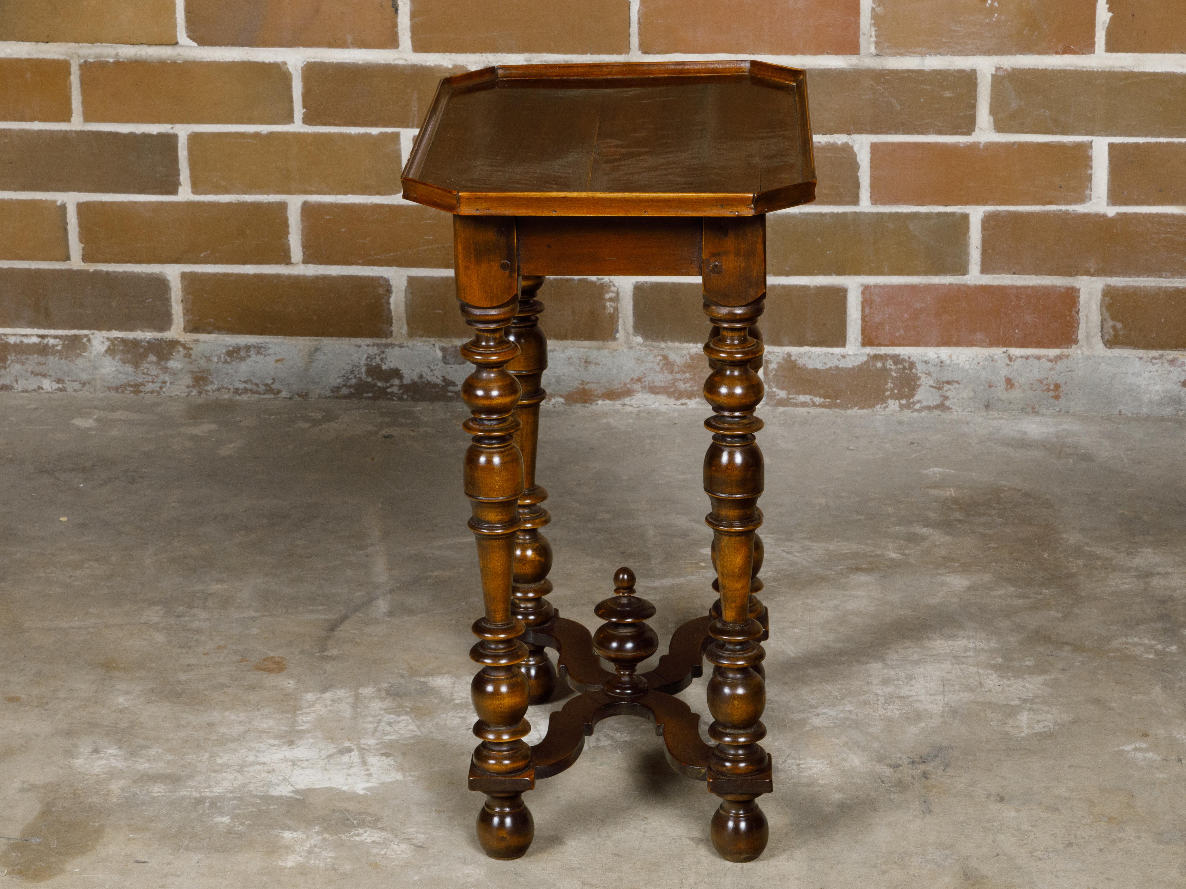 Small French Louis XIII Style Walnut Tray Top Spool Table with Cross Stretcher For Sale 4