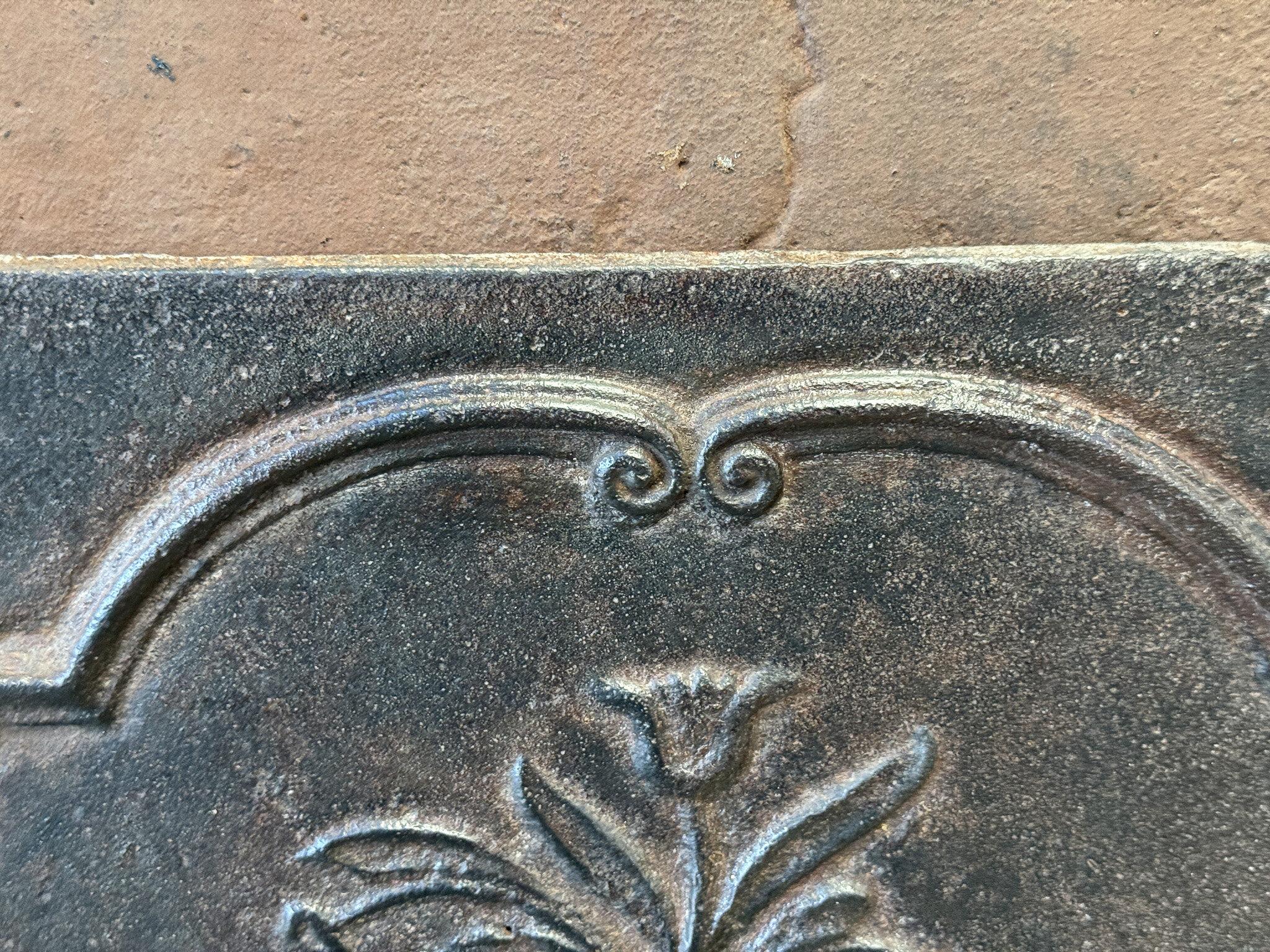 Ferro Piccolo cesto di fiori francese del periodo Luigi XV in vendita