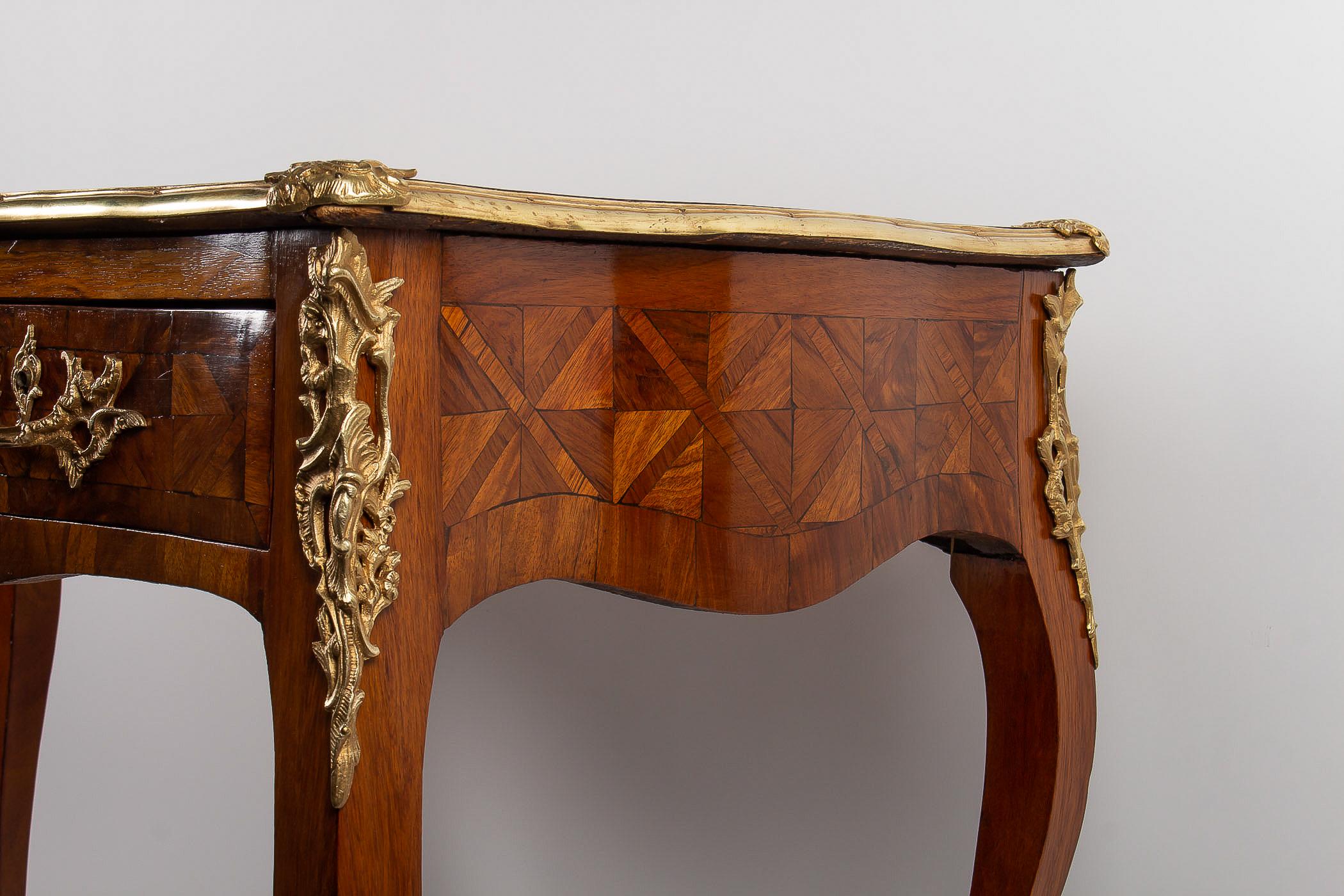 Small French Louis XV Style Marquetry Bureau Plat, circa 1820-1840 6