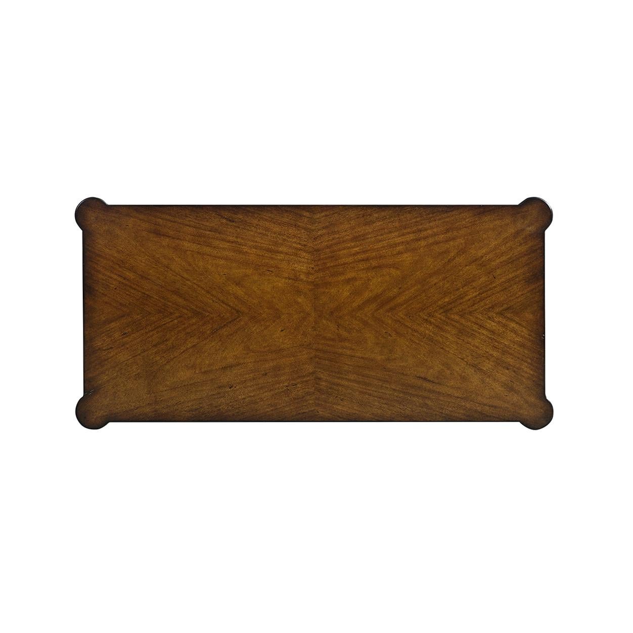 Legno Piccola scrivania francese Luigi XVI in vendita