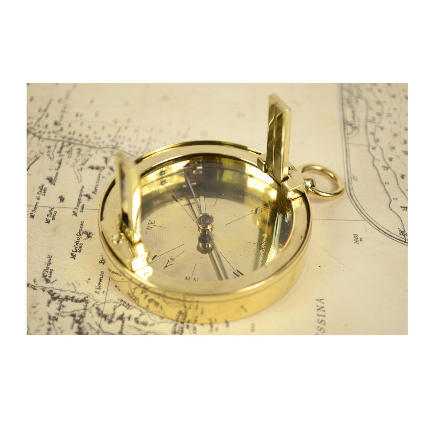 Mid-19th Century Small French-Made Brass Compass Second Half of the 19th Century