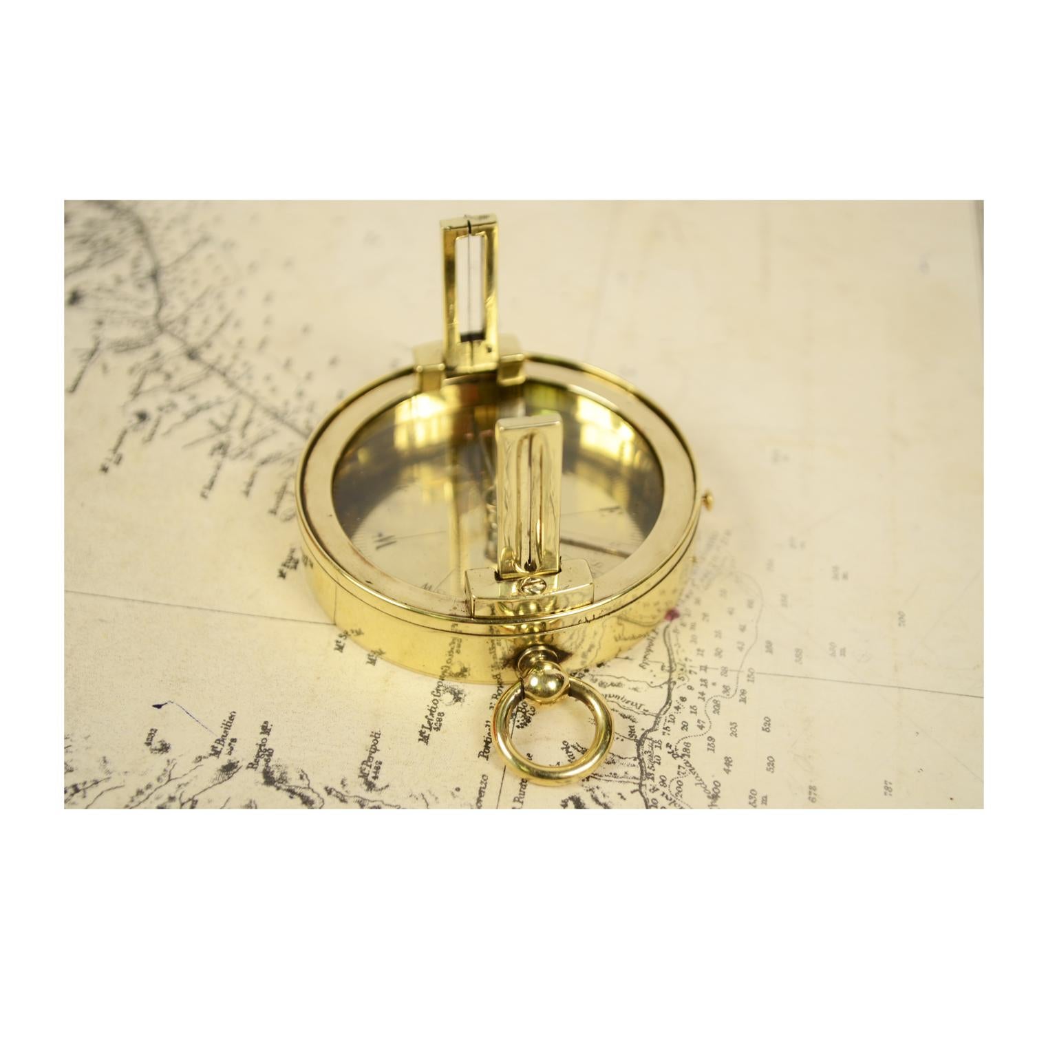 Small French-Made Brass Compass Second Half of the 19th Century 1
