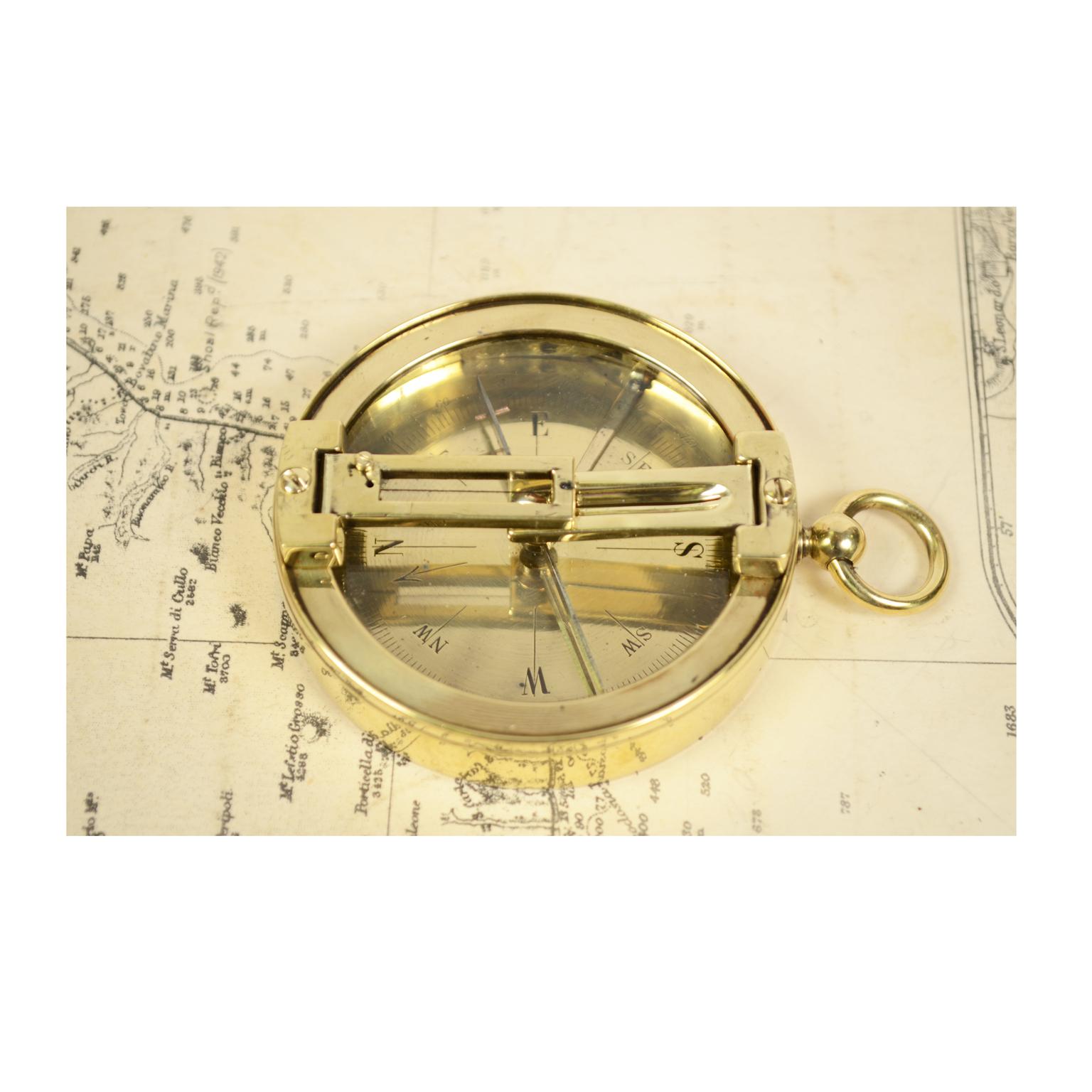 Small French-Made Brass Compass Second Half of the 19th Century 2