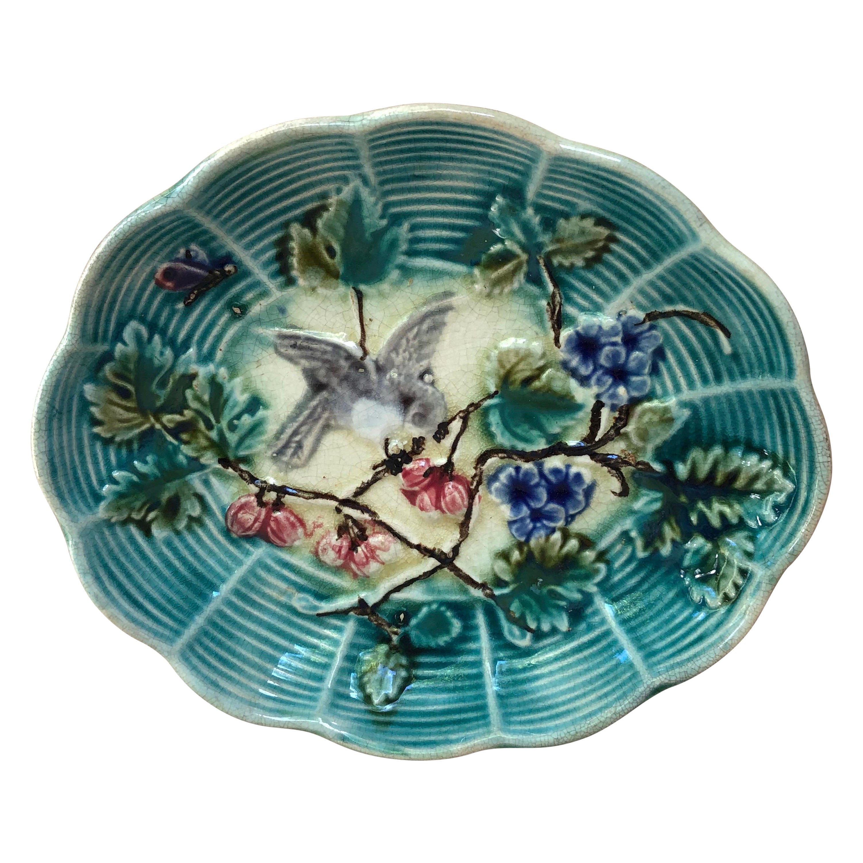Small French Majolica Dish with Bird Onnaing, circa 1890
