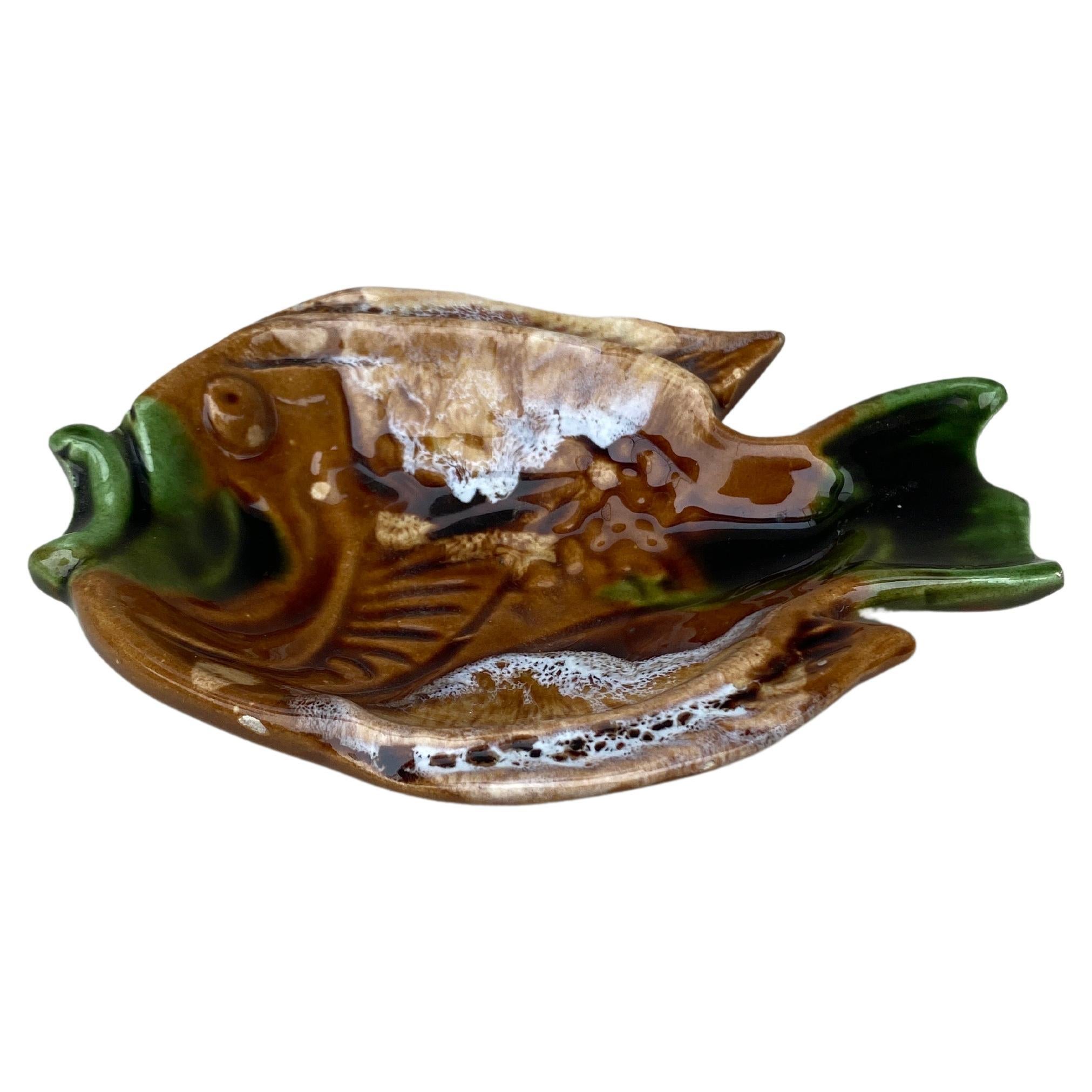 Mid-Century Modern Small French Majolica Fish Platter Vallauris, Circa 1950 For Sale